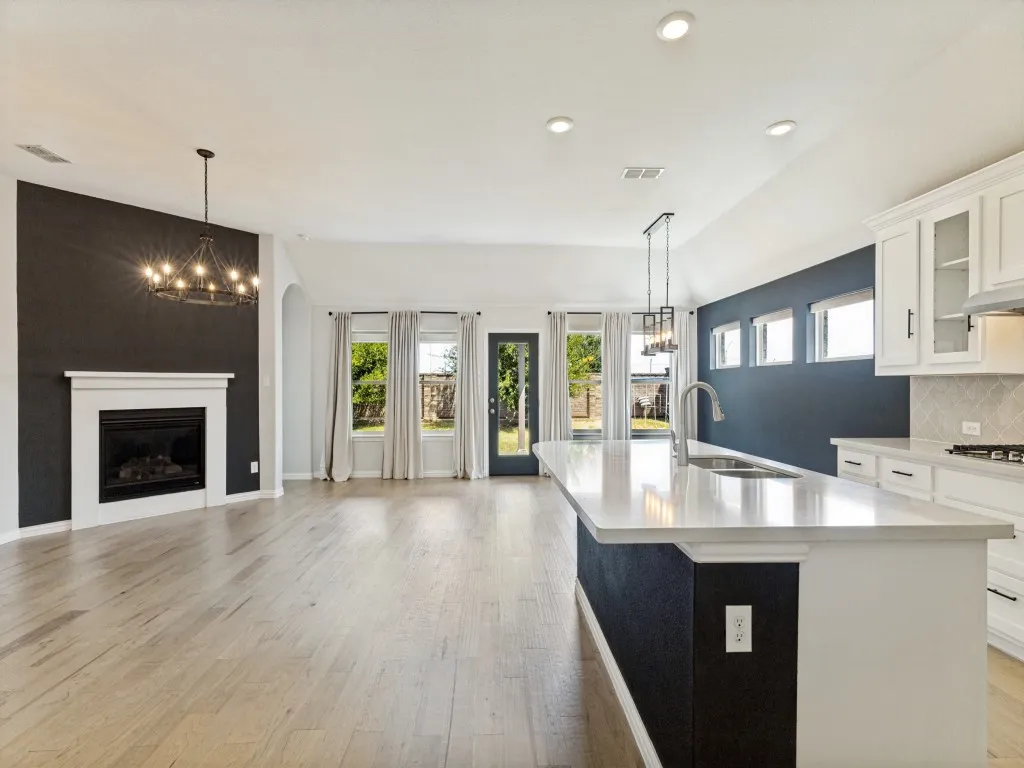 Single Family Residence For Sale in Tarrant County , 1520 Eleanor Drive, Fort Worth, Texas 76052, 4 Bedroom, 3 Bathroom, 3 Garage spaces, 2,287 Sqft, built in 2019, mls#21363253, Real Estate Agent in Fort Worth, Homes For Sale in Tarrant county, Homes For Sale in Fort Worth, Realtor in Fort Worth Texas, Real Estate Brokerage Independent Realty Texas, Luminita Cordes Realtor