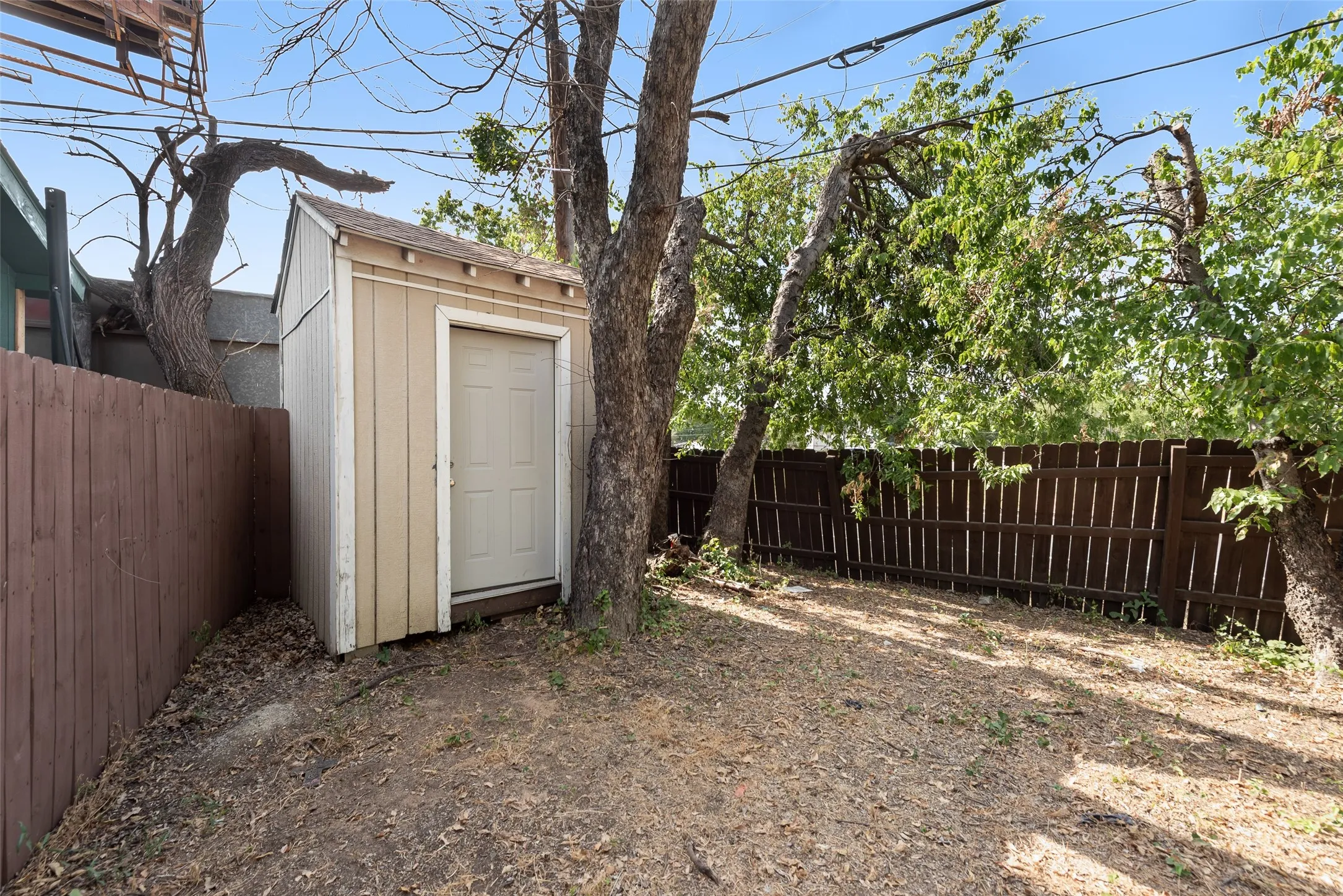 rear storage shed