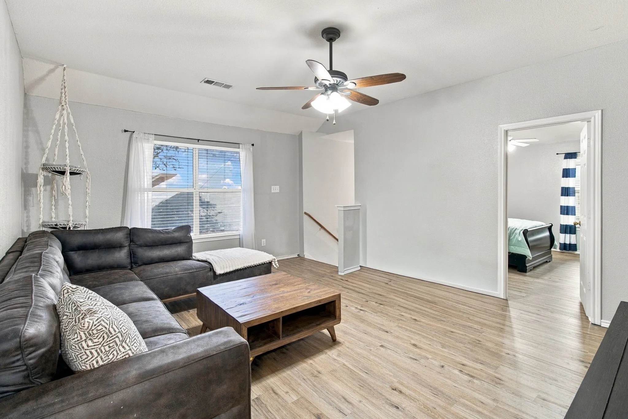 Single Family Residence For Sale in Tarrant County , 4509 Timken Trail, Fort Worth, Texas 76137, 5 Bedroom, 4 Bathroom, 2 Garage spaces, 2,915 Sqft, built in 2001, mls#21377985, Real Estate Agent in Fort Worth, Homes For Sale in Tarrant county, Homes For Sale in Fort Worth, Realtor in Fort Worth Texas, Real Estate Brokerage Independent Realty Texas, Luminita Cordes Realtor