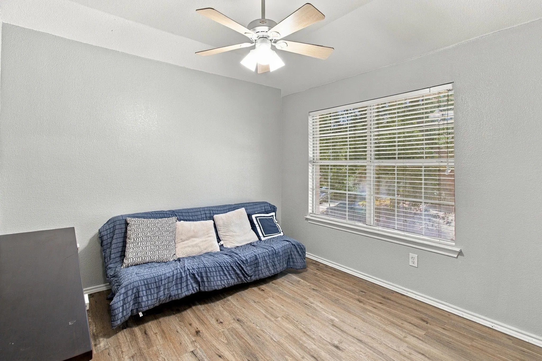 Single Family Residence For Sale in Tarrant County , 4509 Timken Trail, Fort Worth, Texas 76137, 5 Bedroom, 4 Bathroom, 2 Garage spaces, 2,915 Sqft, built in 2001, mls#21377985, Real Estate Agent in Fort Worth, Homes For Sale in Tarrant county, Homes For Sale in Fort Worth, Realtor in Fort Worth Texas, Real Estate Brokerage Independent Realty Texas, Luminita Cordes Realtor