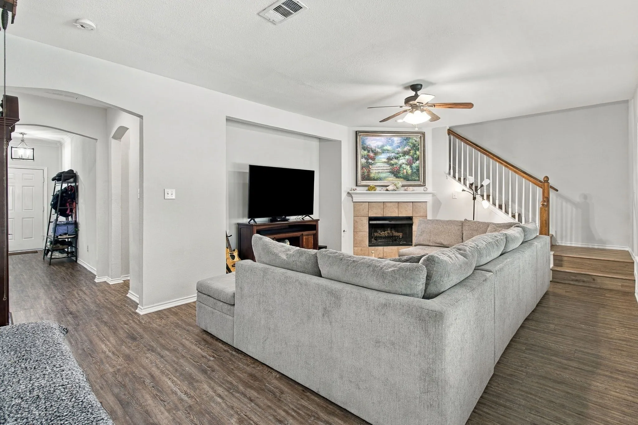 Single Family Residence For Sale in Tarrant County , 4509 Timken Trail, Fort Worth, Texas 76137, 5 Bedroom, 4 Bathroom, 2 Garage spaces, 2,915 Sqft, built in 2001, mls#21377985, Real Estate Agent in Fort Worth, Homes For Sale in Tarrant county, Homes For Sale in Fort Worth, Realtor in Fort Worth Texas, Real Estate Brokerage Independent Realty Texas, Luminita Cordes Realtor