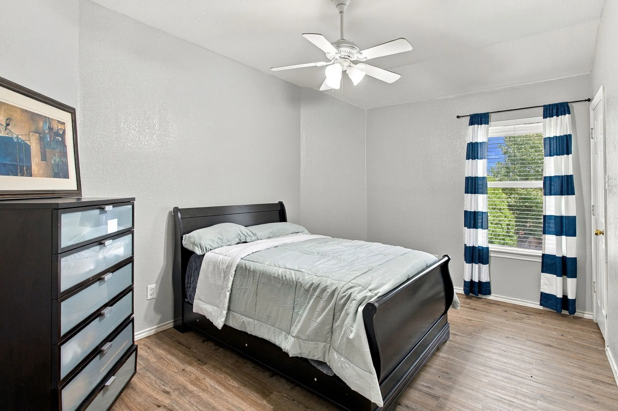 Single Family Residence For Sale in Tarrant County , 4509 Timken Trail, Fort Worth, Texas 76137, 5 Bedroom, 4 Bathroom, 2 Garage spaces, 2,915 Sqft, built in 2001, mls#21377985, Real Estate Agent in Fort Worth, Homes For Sale in Tarrant county, Homes For Sale in Fort Worth, Realtor in Fort Worth Texas, Real Estate Brokerage Independent Realty Texas, Luminita Cordes Realtor