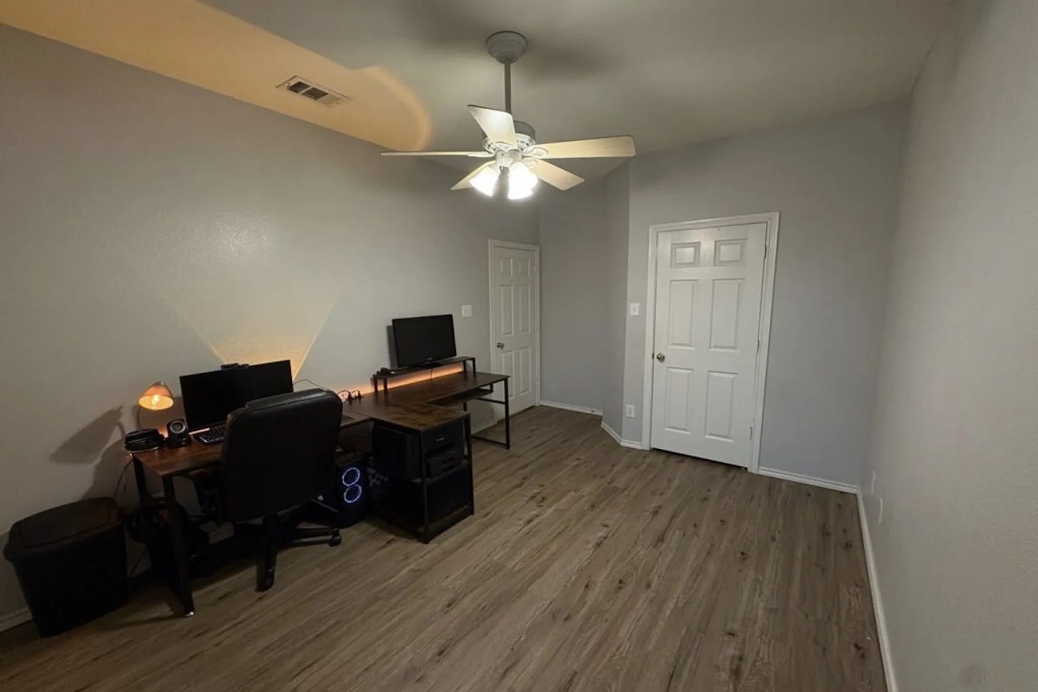 Single Family Residence For Sale in Tarrant County , 4509 Timken Trail, Fort Worth, Texas 76137, 5 Bedroom, 4 Bathroom, 2 Garage spaces, 2,915 Sqft, built in 2001, mls#21377985, Real Estate Agent in Fort Worth, Homes For Sale in Tarrant county, Homes For Sale in Fort Worth, Realtor in Fort Worth Texas, Real Estate Brokerage Independent Realty Texas, Luminita Cordes Realtor