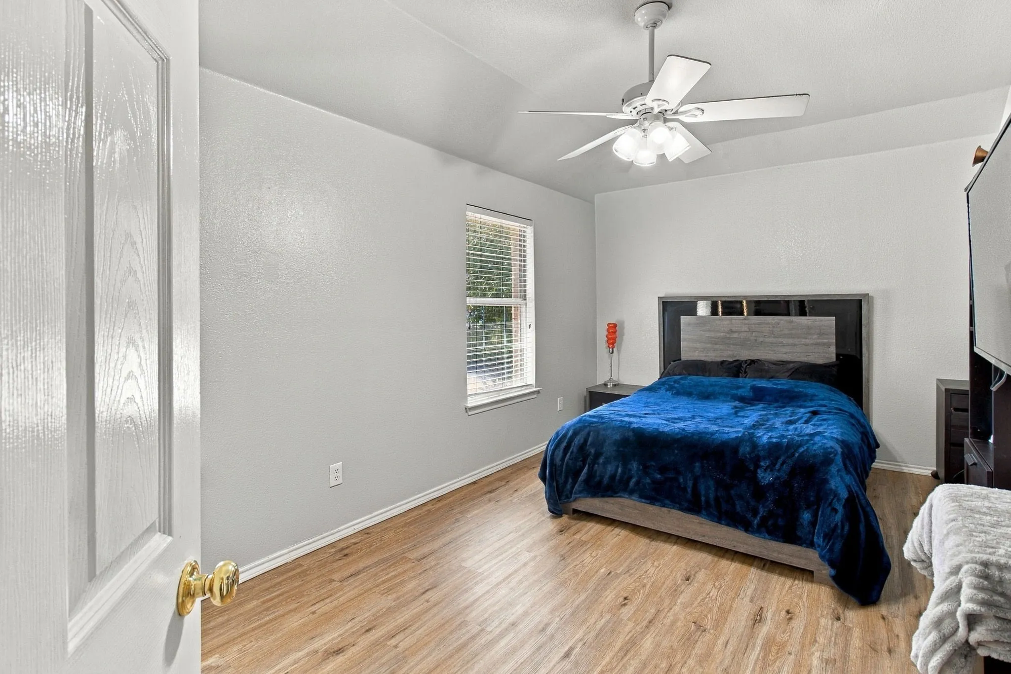 Single Family Residence For Sale in Tarrant County , 4509 Timken Trail, Fort Worth, Texas 76137, 5 Bedroom, 4 Bathroom, 2 Garage spaces, 2,915 Sqft, built in 2001, mls#21377985, Real Estate Agent in Fort Worth, Homes For Sale in Tarrant county, Homes For Sale in Fort Worth, Realtor in Fort Worth Texas, Real Estate Brokerage Independent Realty Texas, Luminita Cordes Realtor