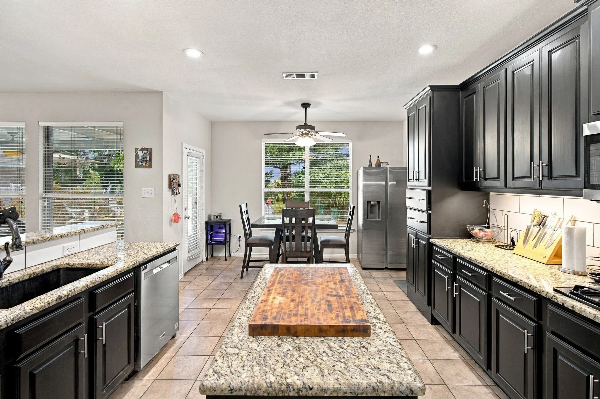 Single Family Residence For Sale in Tarrant County , 4509 Timken Trail, Fort Worth, Texas 76137, 5 Bedroom, 4 Bathroom, 2 Garage spaces, 2,915 Sqft, built in 2001, mls#21377985, Real Estate Agent in Fort Worth, Homes For Sale in Tarrant county, Homes For Sale in Fort Worth, Realtor in Fort Worth Texas, Real Estate Brokerage Independent Realty Texas, Luminita Cordes Realtor