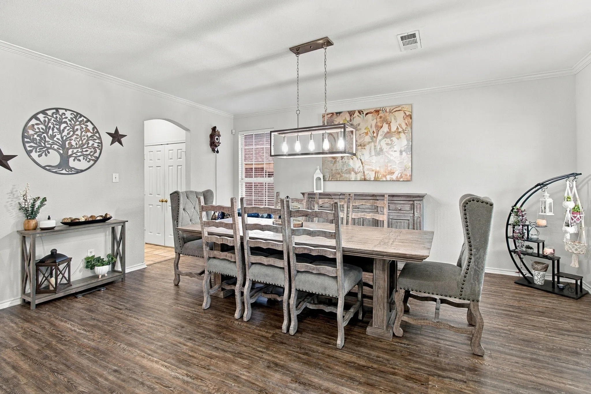 Single Family Residence For Sale in Tarrant County , 4509 Timken Trail, Fort Worth, Texas 76137, 5 Bedroom, 4 Bathroom, 2 Garage spaces, 2,915 Sqft, built in 2001, mls#21377985, Real Estate Agent in Fort Worth, Homes For Sale in Tarrant county, Homes For Sale in Fort Worth, Realtor in Fort Worth Texas, Real Estate Brokerage Independent Realty Texas, Luminita Cordes Realtor