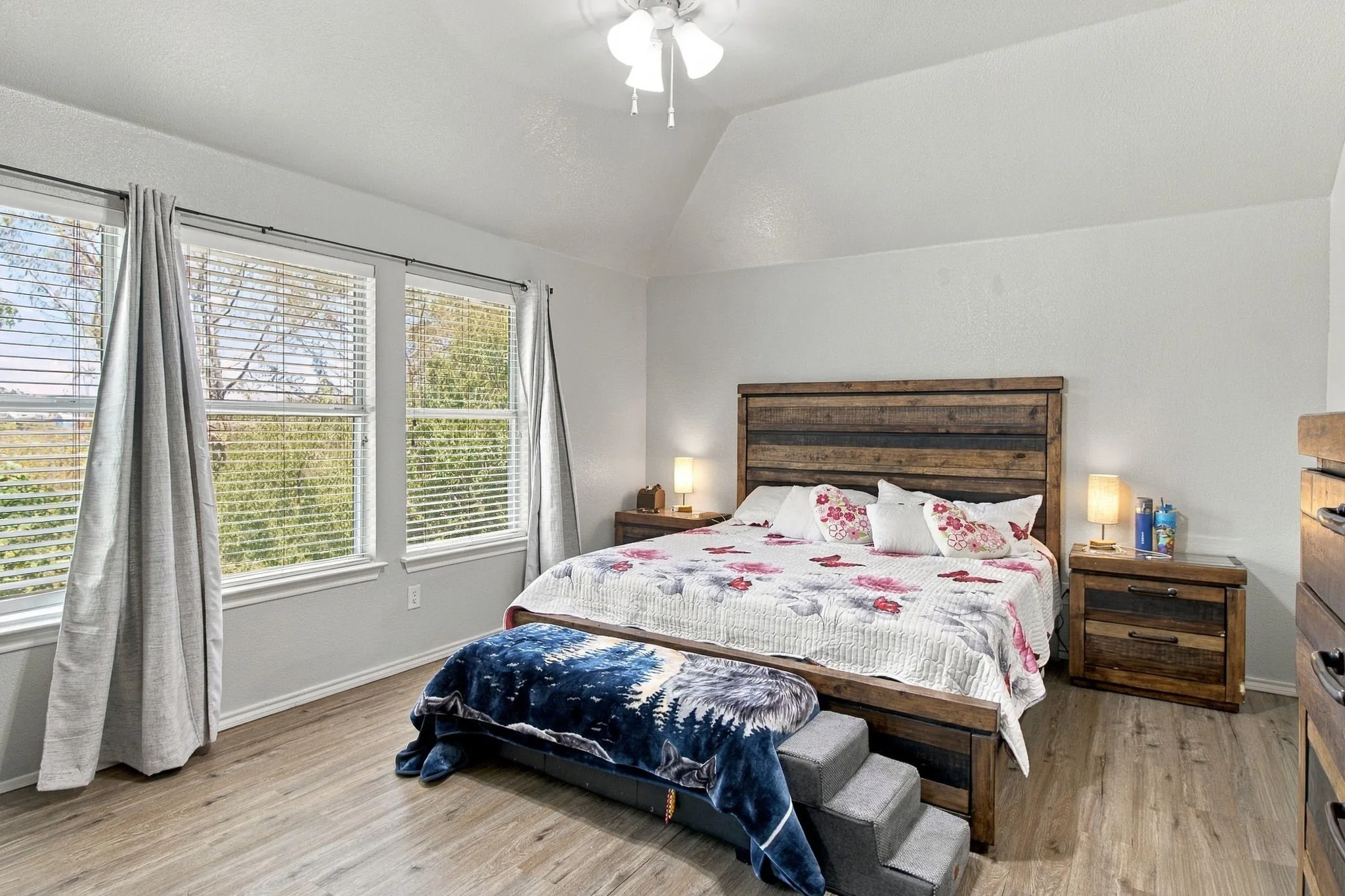Single Family Residence For Sale in Tarrant County , 4509 Timken Trail, Fort Worth, Texas 76137, 5 Bedroom, 4 Bathroom, 2 Garage spaces, 2,915 Sqft, built in 2001, mls#21377985, Real Estate Agent in Fort Worth, Homes For Sale in Tarrant county, Homes For Sale in Fort Worth, Realtor in Fort Worth Texas, Real Estate Brokerage Independent Realty Texas, Luminita Cordes Realtor
