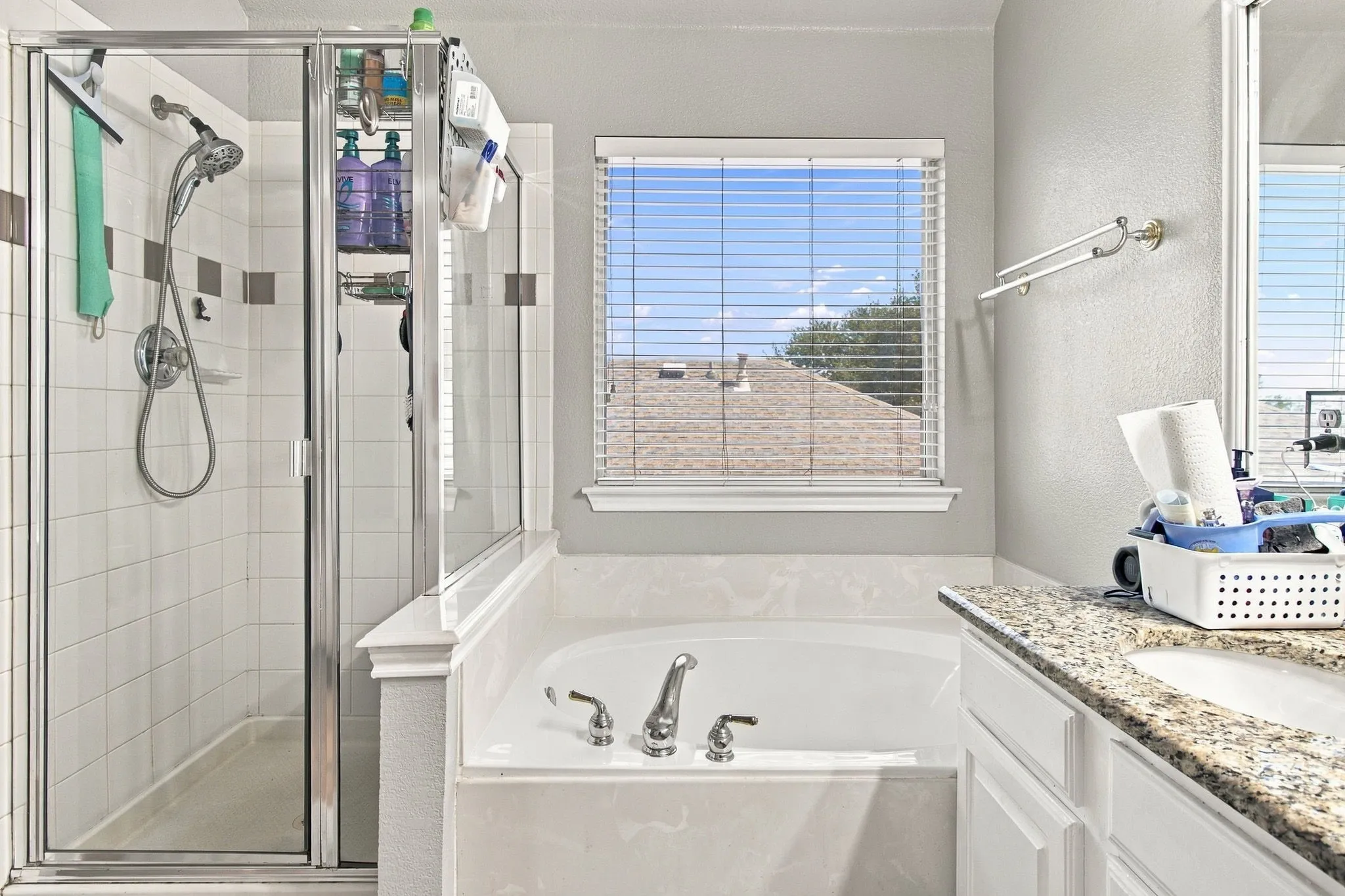 Single Family Residence For Sale in Tarrant County , 4509 Timken Trail, Fort Worth, Texas 76137, 5 Bedroom, 4 Bathroom, 2 Garage spaces, 2,915 Sqft, built in 2001, mls#21377985, Real Estate Agent in Fort Worth, Homes For Sale in Tarrant county, Homes For Sale in Fort Worth, Realtor in Fort Worth Texas, Real Estate Brokerage Independent Realty Texas, Luminita Cordes Realtor