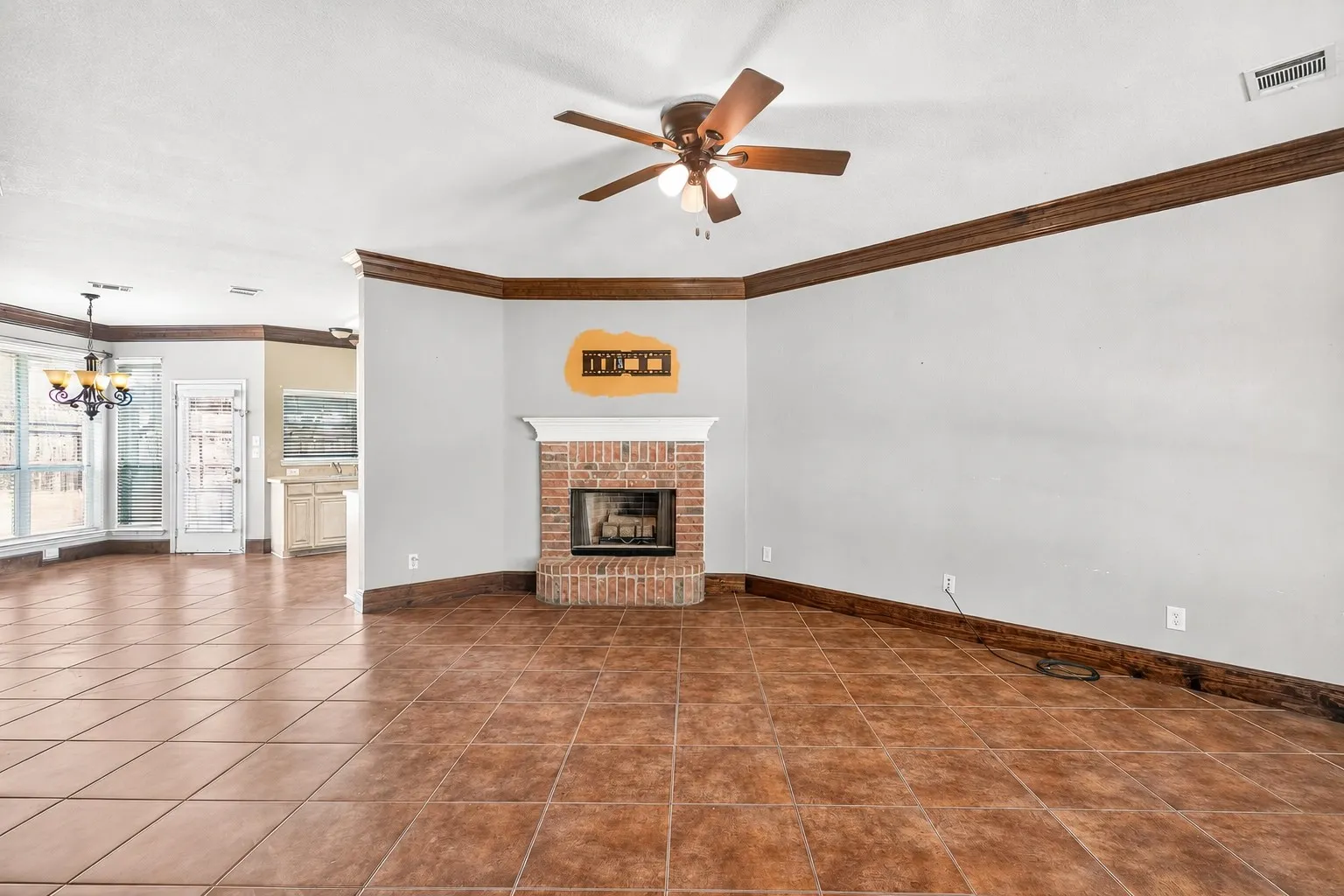 Single Family Residence For Sale in Collin County , 2500 Collier Drive, Mc Kinney, Texas 75071, 3 Bedroom, 3 Bathroom, 2 Garage spaces, 1,722 Sqft, built in 2006, mls#21377734, Real Estate Agent in Mc Kinney, Homes For Sale in Collin county, Homes For Sale in Mc Kinney, Realtor in Mc Kinney Texas, Real Estate Brokerage Independent Realty Texas, Luminita Cordes Realtor