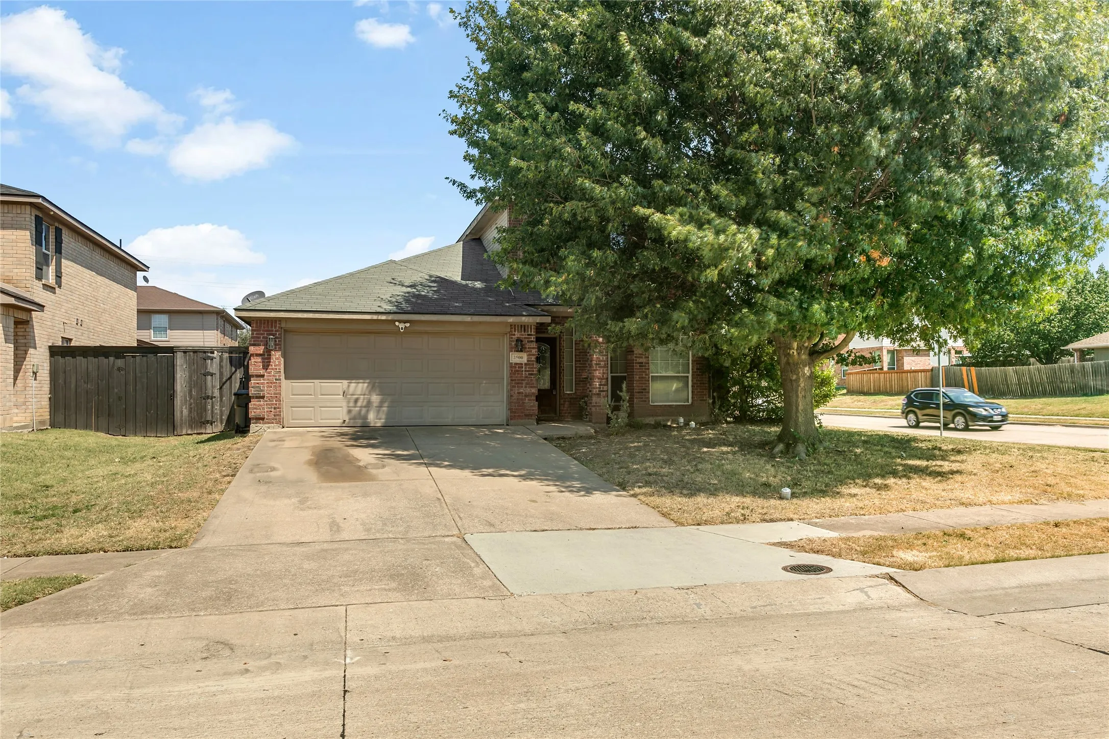 Single Family Residence For Sale in Collin County , 2500 Collier Drive, Mc Kinney, Texas 75071, 3 Bedroom, 3 Bathroom, 2 Garage spaces, 1,722 Sqft, built in 2006, mls#21377734, Real Estate Agent in Mc Kinney, Homes For Sale in Collin county, Homes For Sale in Mc Kinney, Realtor in Mc Kinney Texas, Real Estate Brokerage Independent Realty Texas, Luminita Cordes Realtor