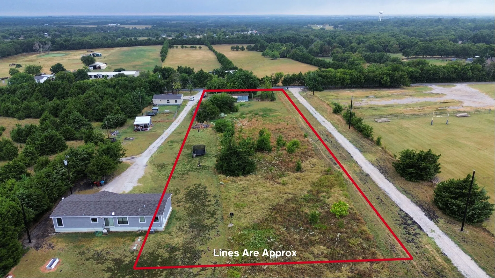 Mobile Home For Sale in Collin County , 807 County Road 655, Farmersville, Texas 75442, 2 Bedroom, 2 Bathroom, Garage spaces, 924 Sqft, built in 1980, mls#21377981, Real Estate Agent in Farmersville, Homes For Sale in Collin county, Homes For Sale in Farmersville, Realtor in Farmersville Texas, Real Estate Brokerage Independent Realty Texas, Luminita Cordes Realtor