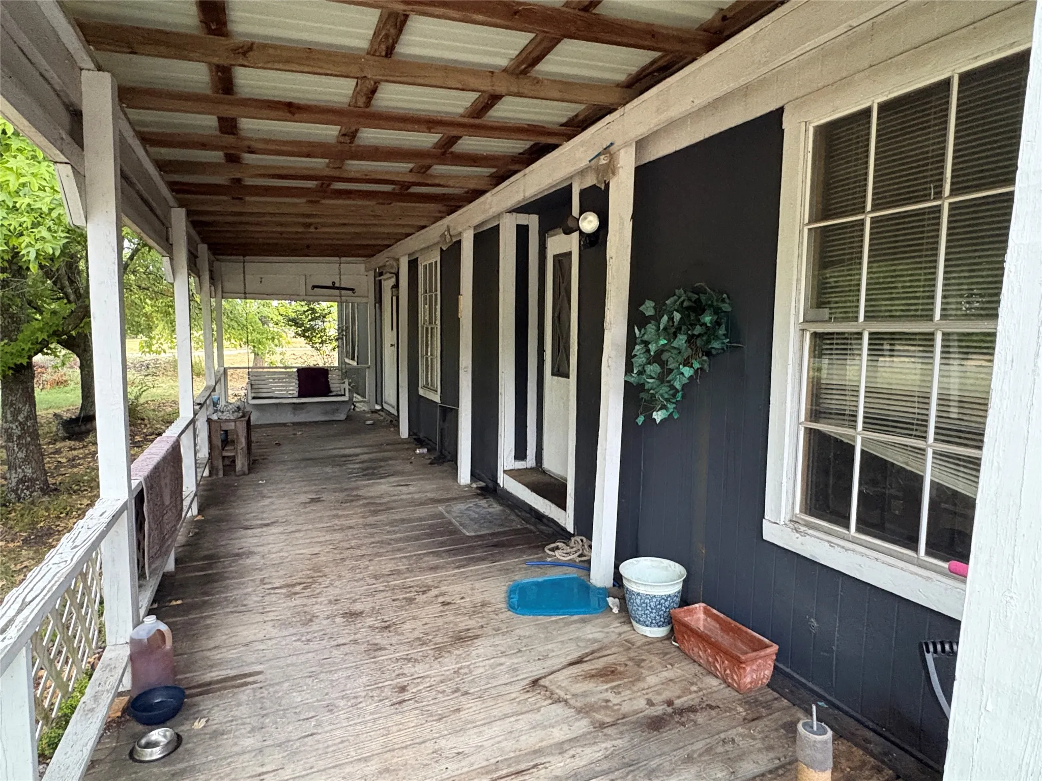 Mobile Home For Sale in Collin County , 807 County Road 655, Farmersville, Texas 75442, 2 Bedroom, 2 Bathroom, Garage spaces, 924 Sqft, built in 1980, mls#21377981, Real Estate Agent in Farmersville, Homes For Sale in Collin county, Homes For Sale in Farmersville, Realtor in Farmersville Texas, Real Estate Brokerage Independent Realty Texas, Luminita Cordes Realtor