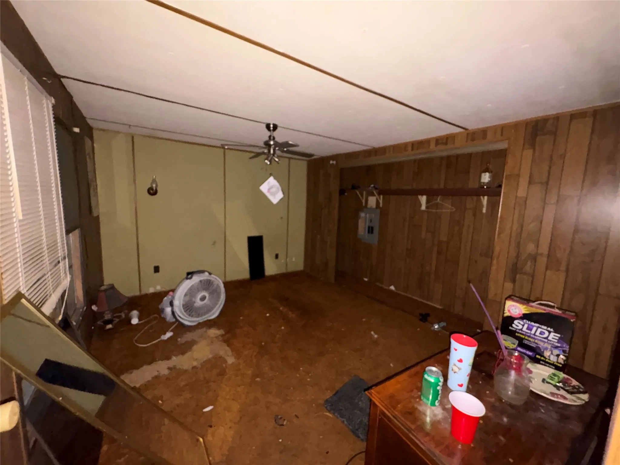 Mobile Home For Sale in Collin County , 807 County Road 655, Farmersville, Texas 75442, 2 Bedroom, 2 Bathroom, Garage spaces, 924 Sqft, built in 1980, mls#21377981, Real Estate Agent in Farmersville, Homes For Sale in Collin county, Homes For Sale in Farmersville, Realtor in Farmersville Texas, Real Estate Brokerage Independent Realty Texas, Luminita Cordes Realtor