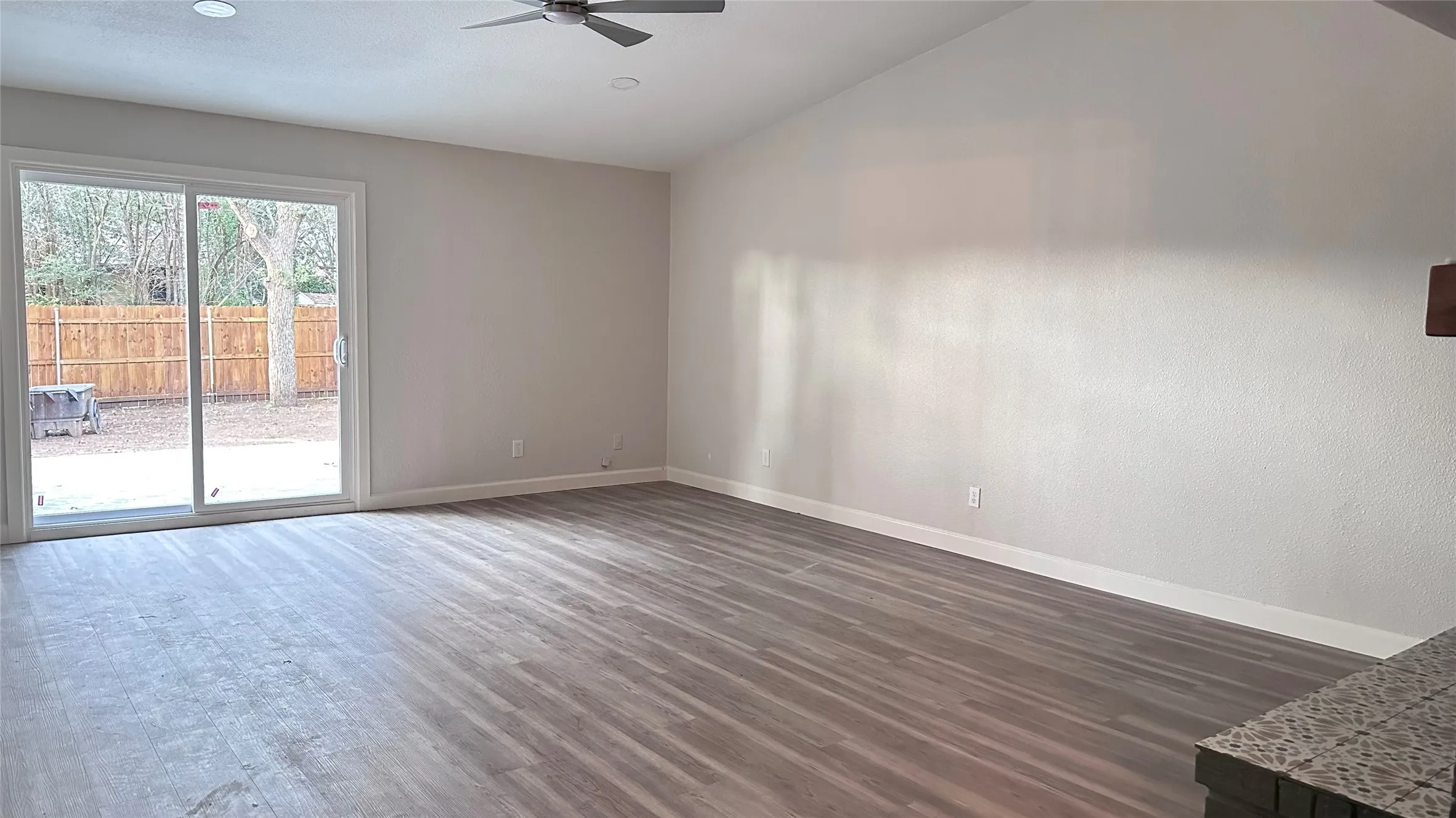 Single Family Residence For Rent in Denton County , 1237 Winterwood Drive, Lewisville, Texas 75067, 3 Bedroom, 2 Bathroom, 2 Garage spaces, 1,584 Sqft, built in 1970, mls#21377999, Real Estate Agent in Lewisville, Homes For Rent in Denton county, Homes For Rent in Lewisville, Realtor in Lewisville Texas, Real Estate Brokerage Independent Realty Texas, Luminita Cordes Realtor