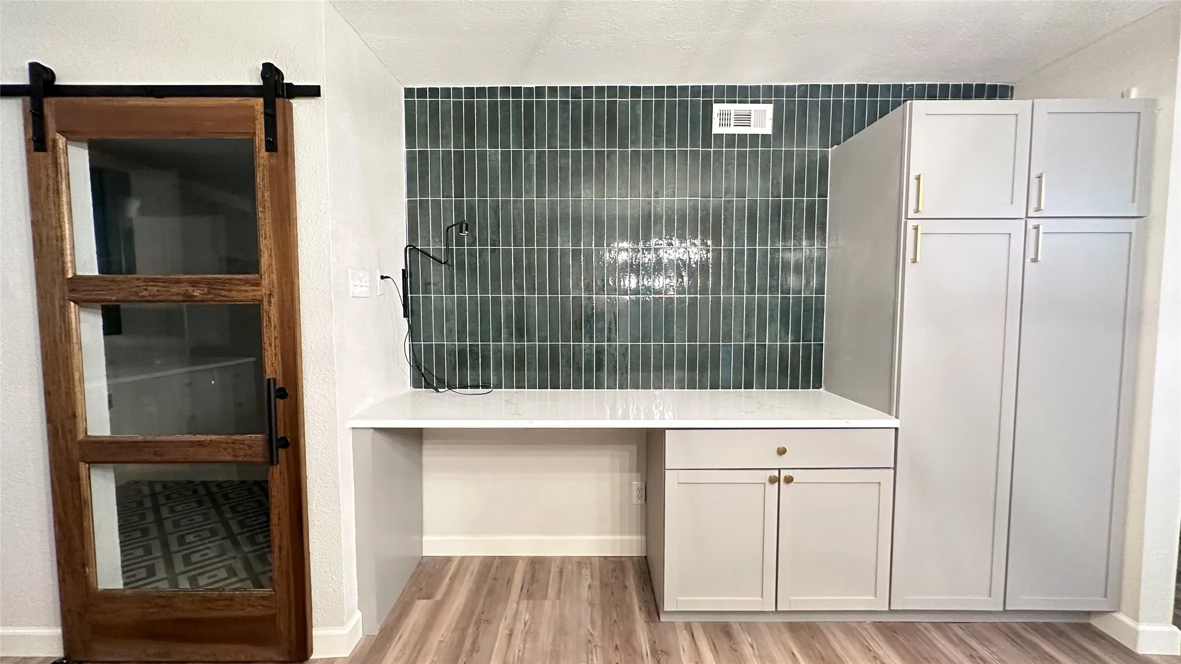 Single Family Residence For Rent in Denton County , 1237 Winterwood Drive, Lewisville, Texas 75067, 3 Bedroom, 2 Bathroom, 2 Garage spaces, 1,584 Sqft, built in 1970, mls#21377999, Real Estate Agent in Lewisville, Homes For Rent in Denton county, Homes For Rent in Lewisville, Realtor in Lewisville Texas, Real Estate Brokerage Independent Realty Texas, Luminita Cordes Realtor