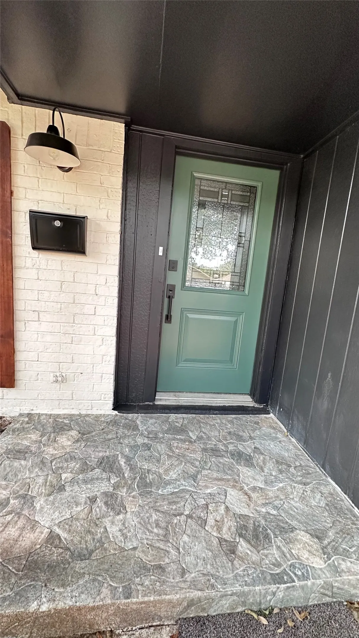 Single Family Residence For Rent in Denton County , 1237 Winterwood Drive, Lewisville, Texas 75067, 3 Bedroom, 2 Bathroom, 2 Garage spaces, 1,584 Sqft, built in 1970, mls#21377999, Real Estate Agent in Lewisville, Homes For Rent in Denton county, Homes For Rent in Lewisville, Realtor in Lewisville Texas, Real Estate Brokerage Independent Realty Texas, Luminita Cordes Realtor
