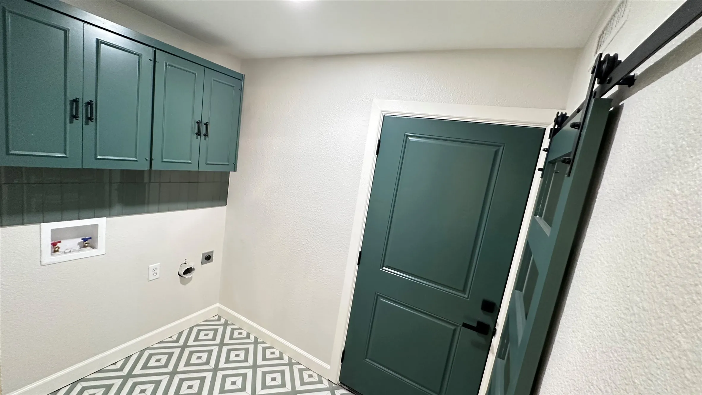 Single Family Residence For Rent in Denton County , 1237 Winterwood Drive, Lewisville, Texas 75067, 3 Bedroom, 2 Bathroom, 2 Garage spaces, 1,584 Sqft, built in 1970, mls#21377999, Real Estate Agent in Lewisville, Homes For Rent in Denton county, Homes For Rent in Lewisville, Realtor in Lewisville Texas, Real Estate Brokerage Independent Realty Texas, Luminita Cordes Realtor