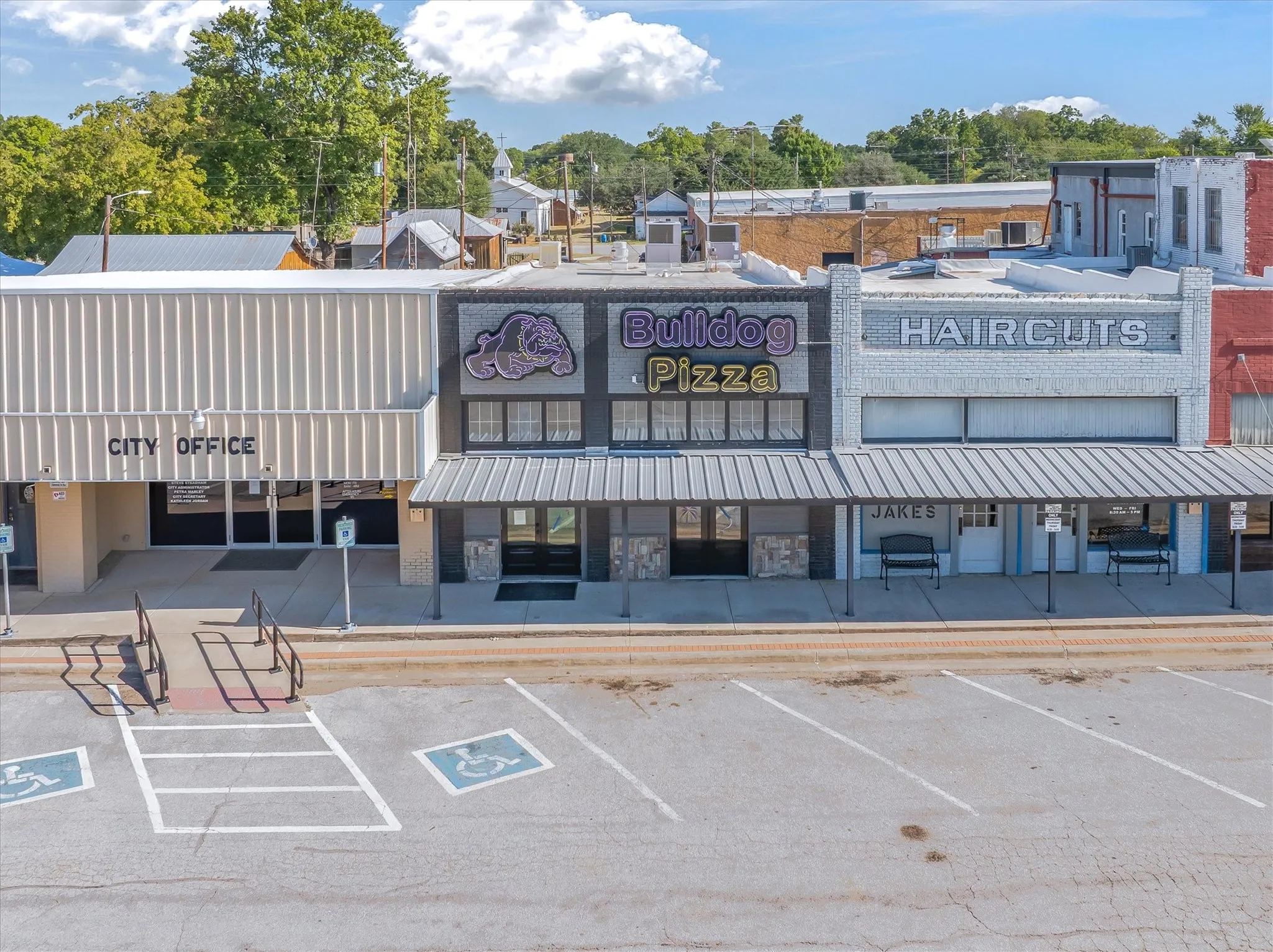 Business For Sale in Van Zandt County , 111 Front Street, Edgewood, Texas 75117, 0, 0, Garage spaces, 0 Sqft, built in 1920, mls#21377961, Real Estate Agent in Edgewood, Homes For Sale in Van Zandt county, Homes For Sale in Edgewood, Realtor in Edgewood Texas, Real Estate Brokerage Independent Realty Texas, Luminita Cordes Realtor