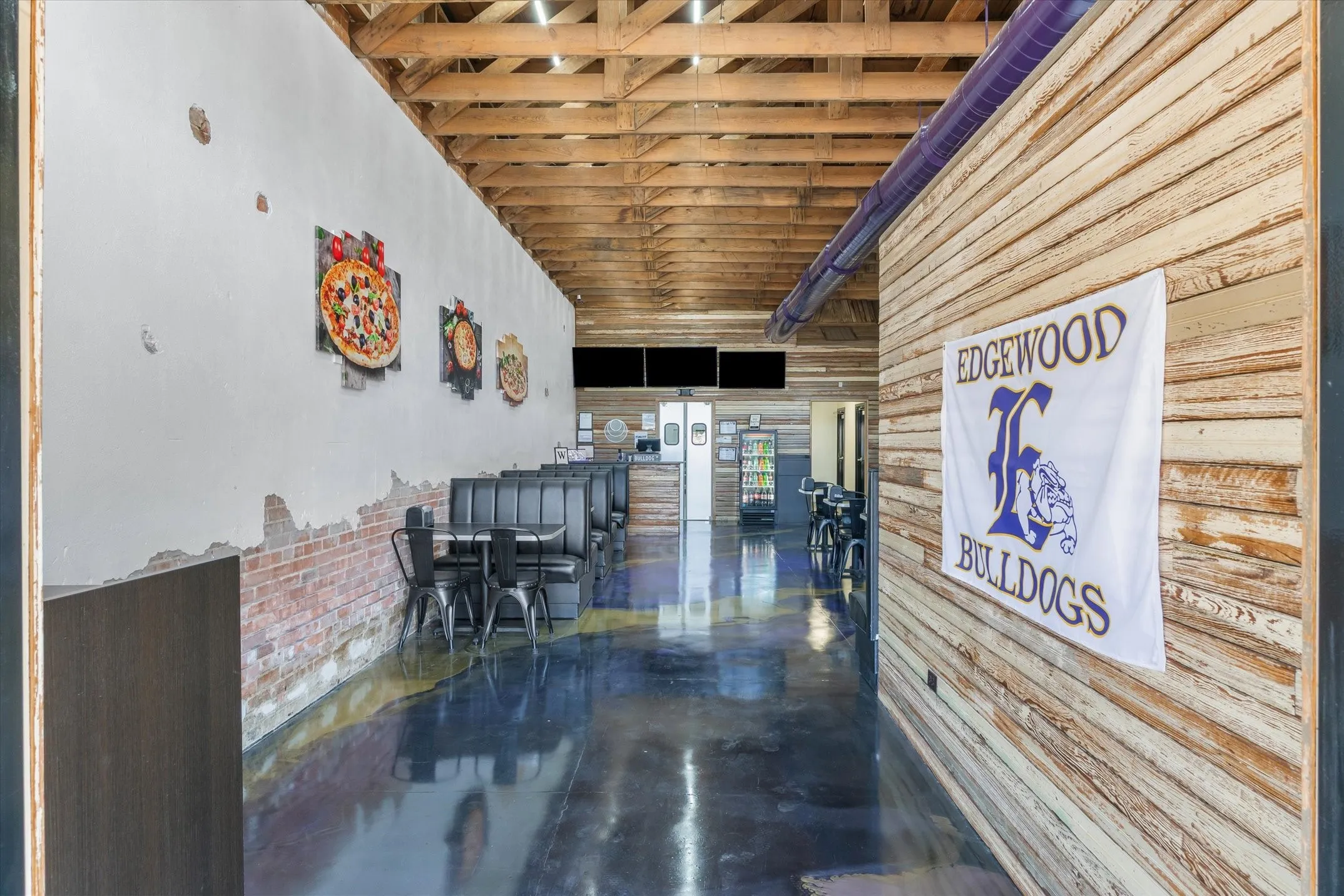 Business For Sale in Van Zandt County , 111 Front Street, Edgewood, Texas 75117, 0, 0, Garage spaces, 0 Sqft, built in 1920, mls#21377961, Real Estate Agent in Edgewood, Homes For Sale in Van Zandt county, Homes For Sale in Edgewood, Realtor in Edgewood Texas, Real Estate Brokerage Independent Realty Texas, Luminita Cordes Realtor