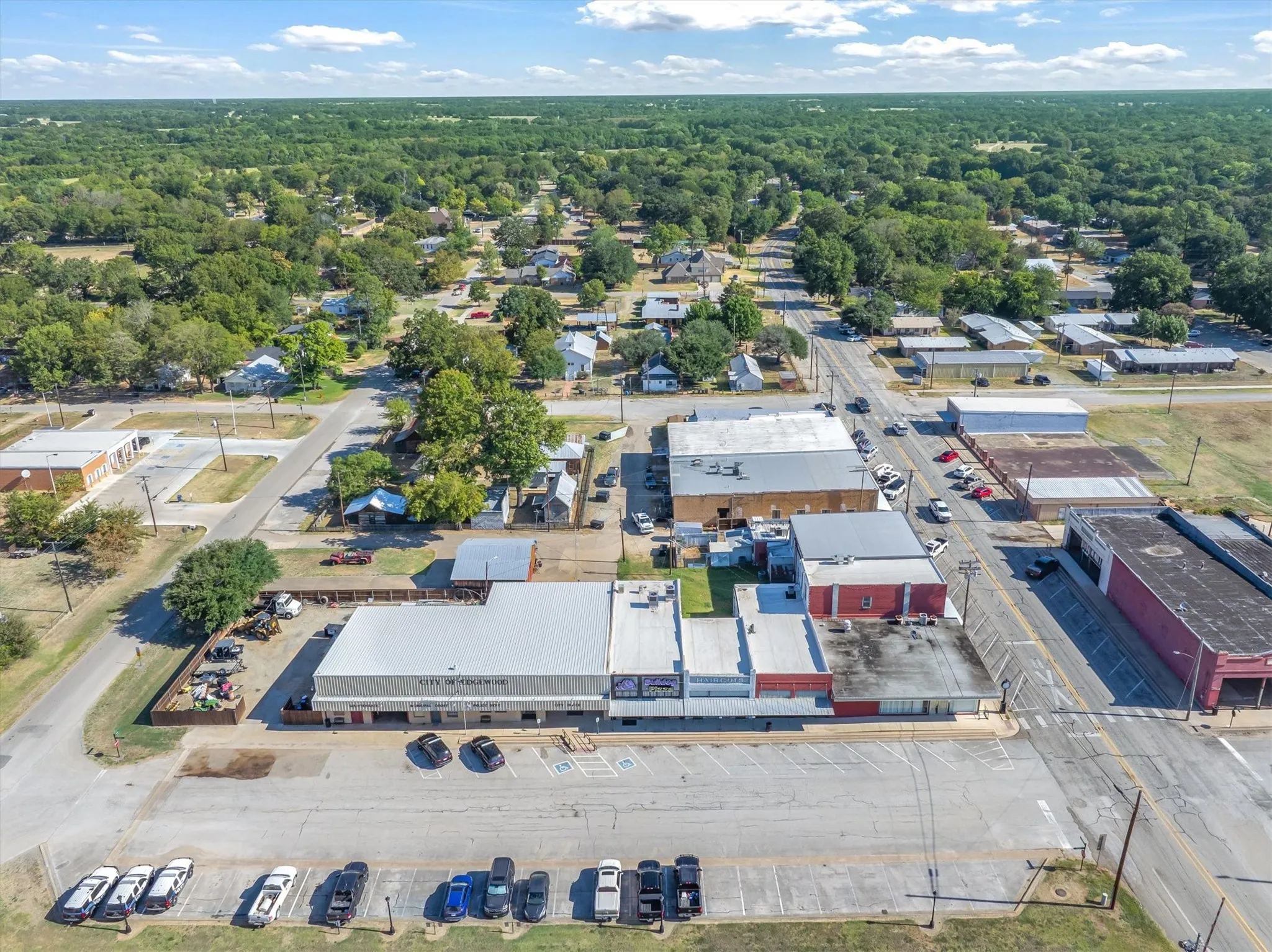 Business For Sale in Van Zandt County , 111 Front Street, Edgewood, Texas 75117, 0, 0, Garage spaces, 0 Sqft, built in 1920, mls#21377961, Real Estate Agent in Edgewood, Homes For Sale in Van Zandt county, Homes For Sale in Edgewood, Realtor in Edgewood Texas, Real Estate Brokerage Independent Realty Texas, Luminita Cordes Realtor