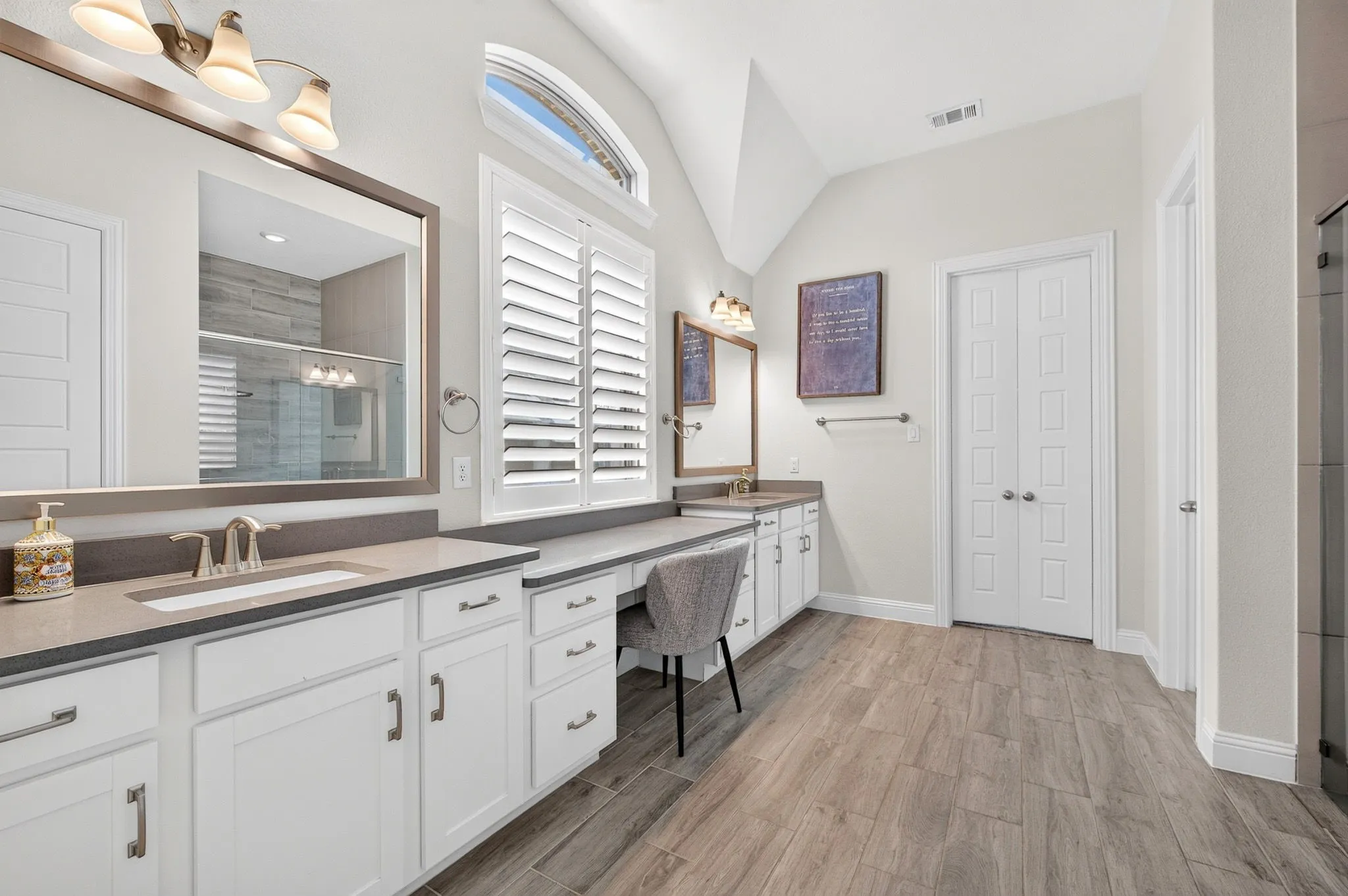 Single Family Residence For Sale in Denton County , 1420 17th Street, Argyle, Texas 76226, 4 Bedroom, 3 Bathroom, 3 Garage spaces, 3,188 Sqft, built in 2020, mls#21376433, Real Estate Agent in Argyle, Homes For Sale in Denton county, Homes For Sale in Argyle, Realtor in Argyle Texas, Real Estate Brokerage Independent Realty Texas, Luminita Cordes Realtor