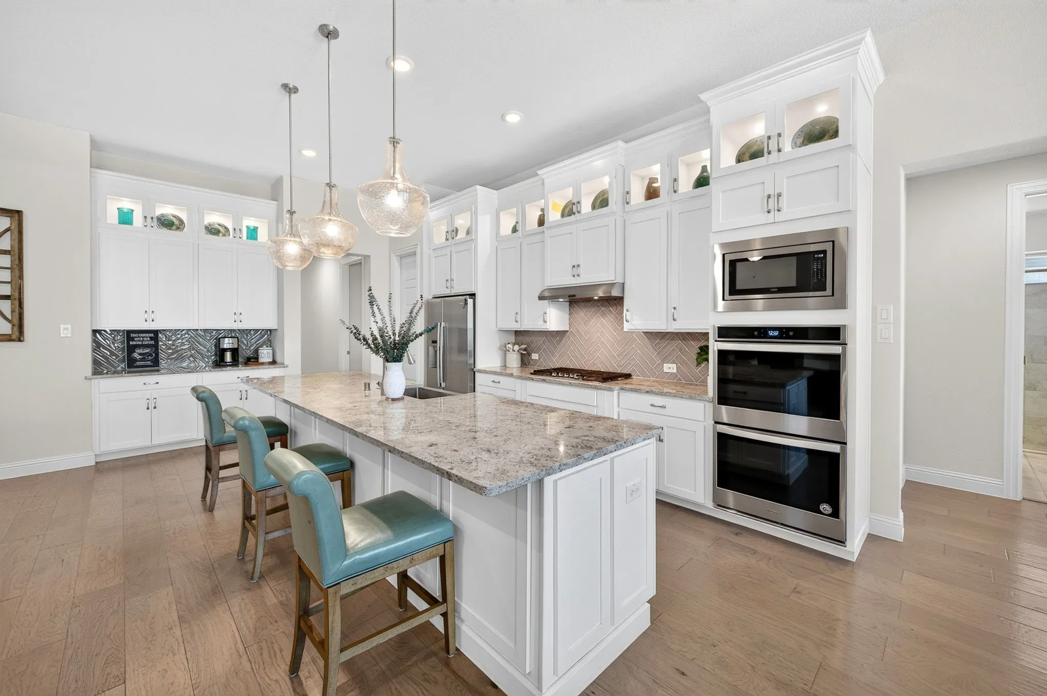 Single Family Residence For Sale in Denton County , 1420 17th Street, Argyle, Texas 76226, 4 Bedroom, 3 Bathroom, 3 Garage spaces, 3,188 Sqft, built in 2020, mls#21376433, Real Estate Agent in Argyle, Homes For Sale in Denton county, Homes For Sale in Argyle, Realtor in Argyle Texas, Real Estate Brokerage Independent Realty Texas, Luminita Cordes Realtor