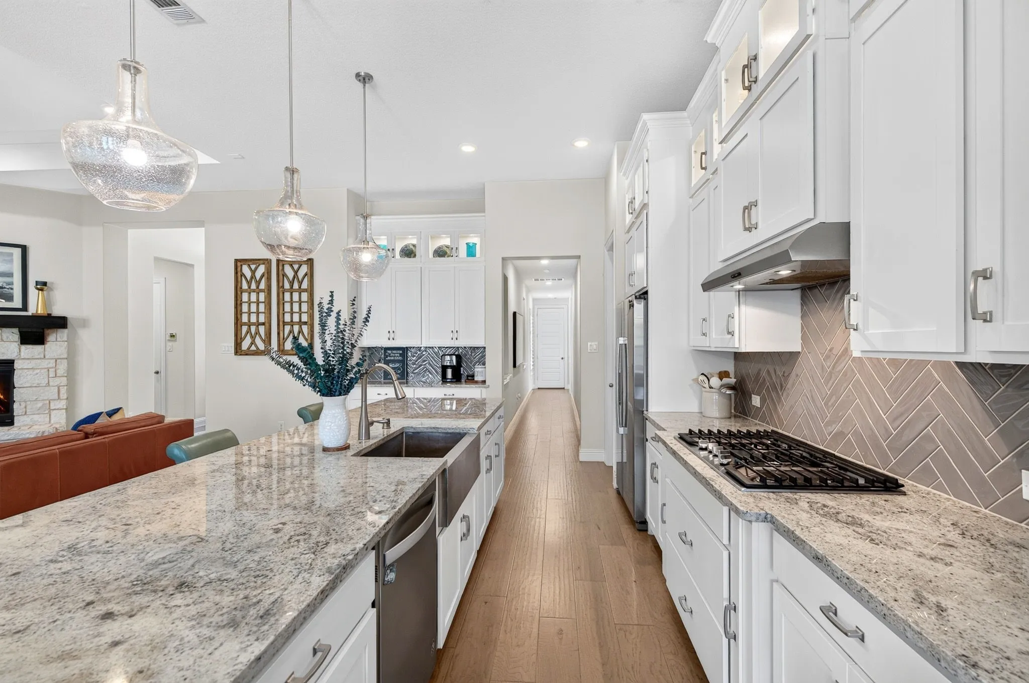 Single Family Residence For Sale in Denton County , 1420 17th Street, Argyle, Texas 76226, 4 Bedroom, 3 Bathroom, 3 Garage spaces, 3,188 Sqft, built in 2020, mls#21376433, Real Estate Agent in Argyle, Homes For Sale in Denton county, Homes For Sale in Argyle, Realtor in Argyle Texas, Real Estate Brokerage Independent Realty Texas, Luminita Cordes Realtor