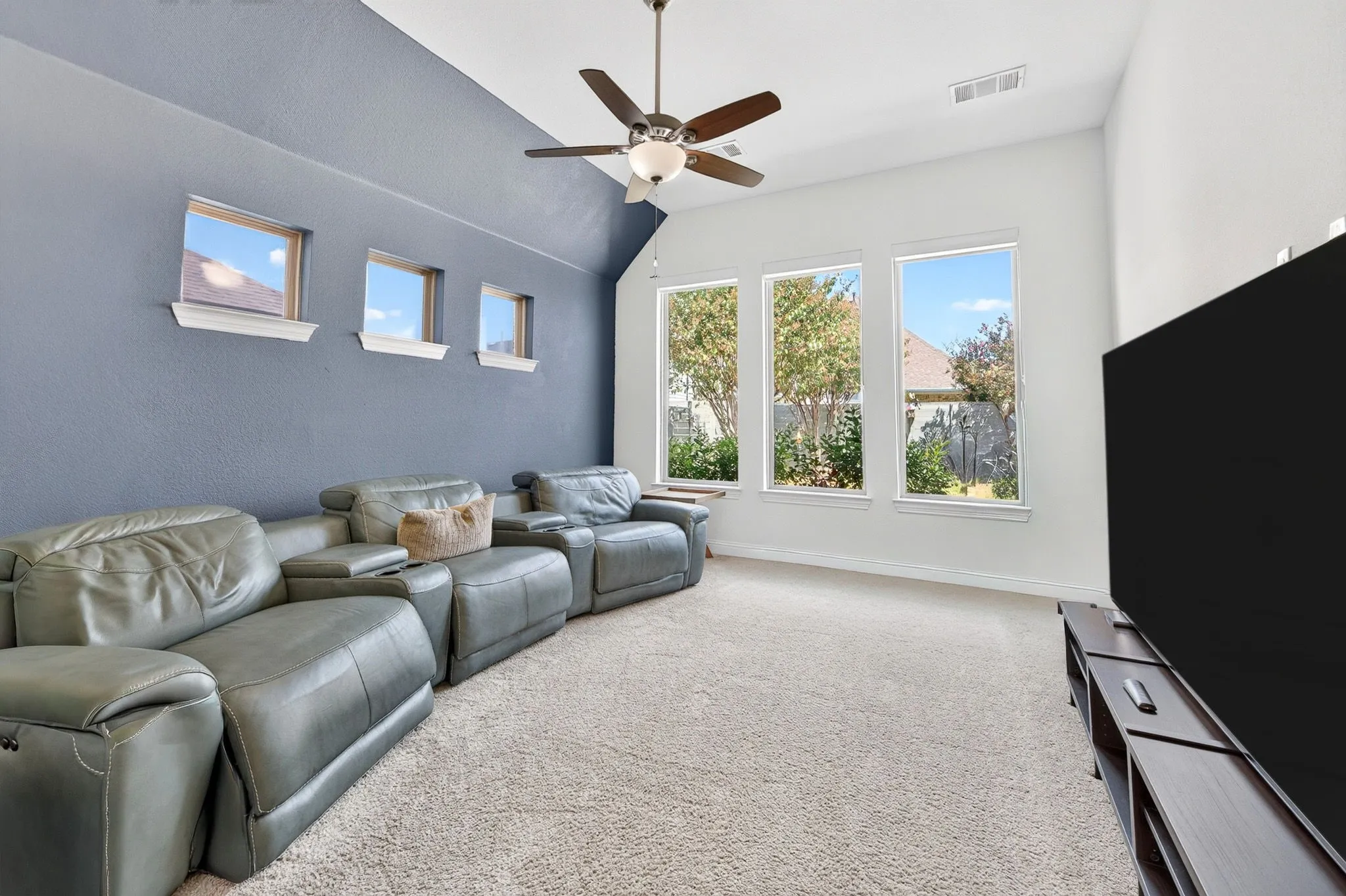 Single Family Residence For Sale in Denton County , 1420 17th Street, Argyle, Texas 76226, 4 Bedroom, 3 Bathroom, 3 Garage spaces, 3,188 Sqft, built in 2020, mls#21376433, Real Estate Agent in Argyle, Homes For Sale in Denton county, Homes For Sale in Argyle, Realtor in Argyle Texas, Real Estate Brokerage Independent Realty Texas, Luminita Cordes Realtor