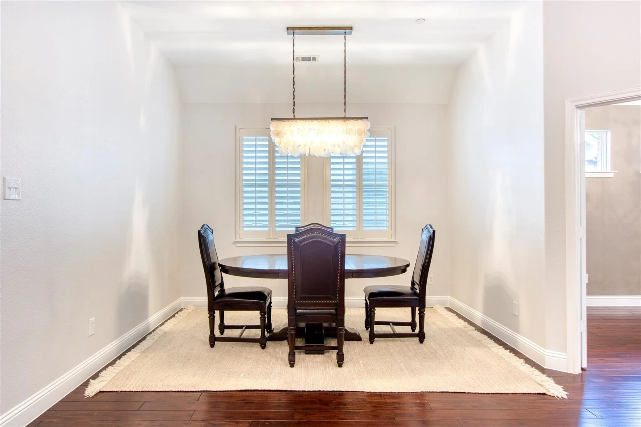 Single Family Residence For Rent in Collin County , 8609 Dewland Drive, Mc Kinney, Texas 75070, 2 Bedroom, 2 Bathroom, 2 Garage spaces, 1,800 Sqft, built in 2011, mls#21377979, Real Estate Agent in Mc Kinney, Homes For Rent in Collin county, Homes For Rent in Mc Kinney, Realtor in Mc Kinney Texas, Real Estate Brokerage Independent Realty Texas, Luminita Cordes Realtor