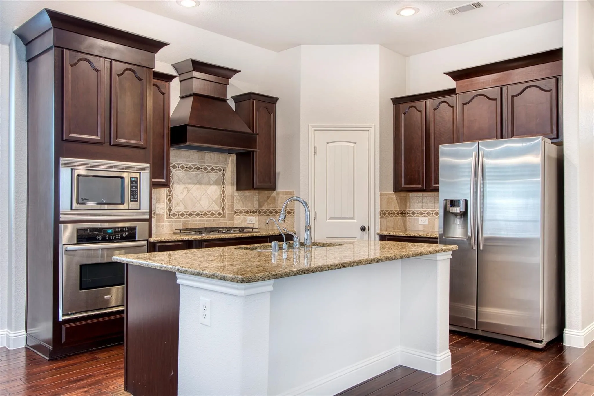Single Family Residence For Rent in Collin County , 8609 Dewland Drive, Mc Kinney, Texas 75070, 2 Bedroom, 2 Bathroom, 2 Garage spaces, 1,800 Sqft, built in 2011, mls#21377979, Real Estate Agent in Mc Kinney, Homes For Rent in Collin county, Homes For Rent in Mc Kinney, Realtor in Mc Kinney Texas, Real Estate Brokerage Independent Realty Texas, Luminita Cordes Realtor