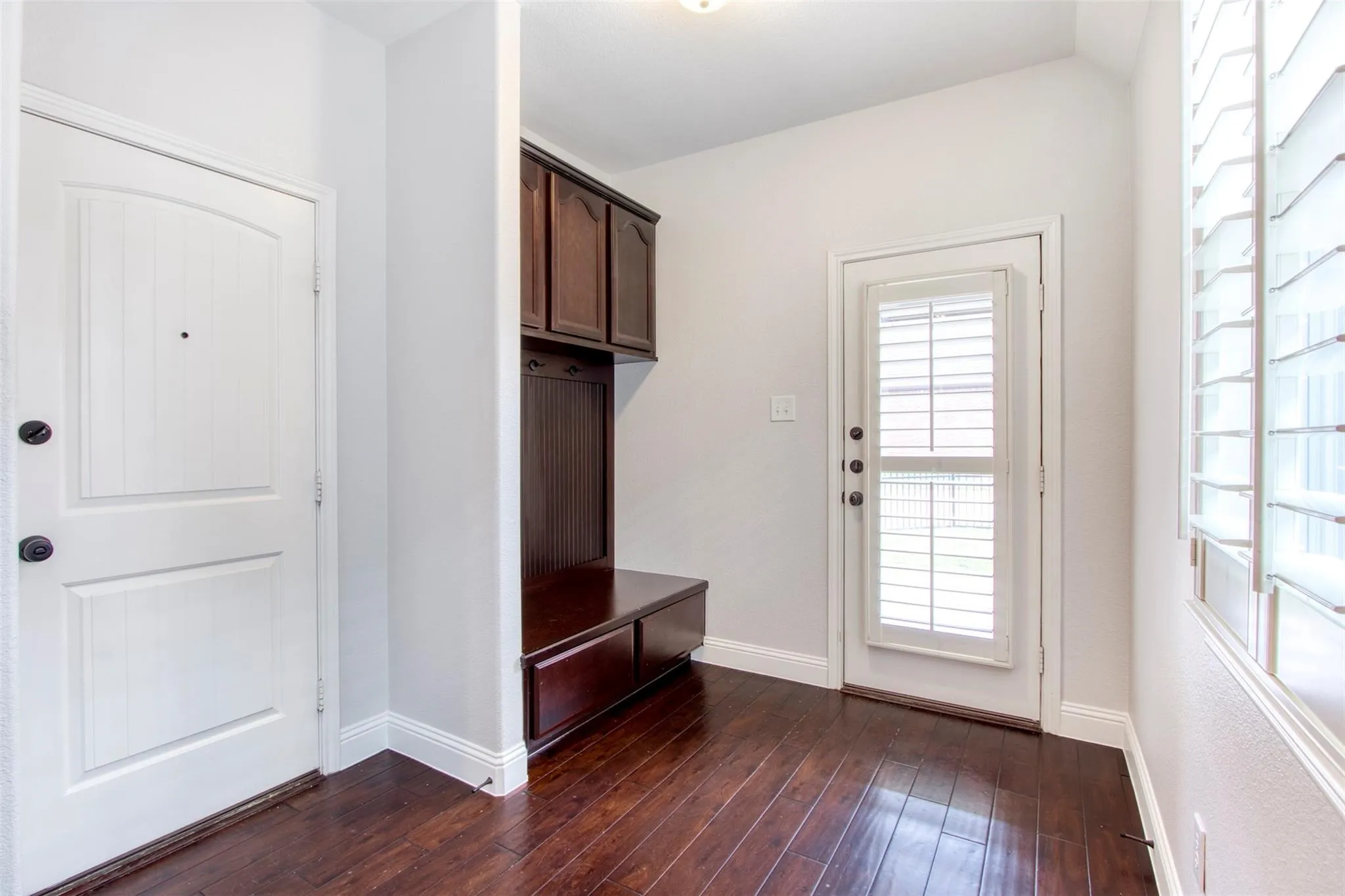 Single Family Residence For Rent in Collin County , 8609 Dewland Drive, Mc Kinney, Texas 75070, 2 Bedroom, 2 Bathroom, 2 Garage spaces, 1,800 Sqft, built in 2011, mls#21377979, Real Estate Agent in Mc Kinney, Homes For Rent in Collin county, Homes For Rent in Mc Kinney, Realtor in Mc Kinney Texas, Real Estate Brokerage Independent Realty Texas, Luminita Cordes Realtor