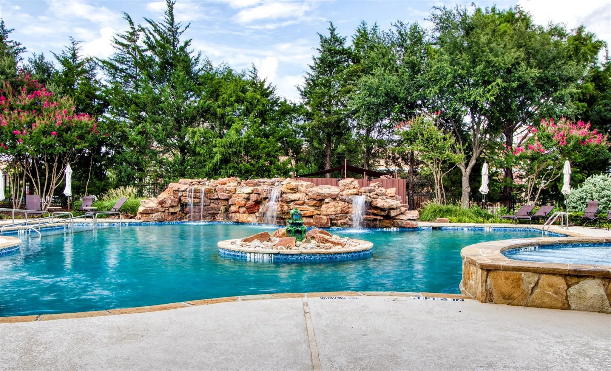 Single Family Residence For Rent in Collin County , 8609 Dewland Drive, Mc Kinney, Texas 75070, 2 Bedroom, 2 Bathroom, 2 Garage spaces, 1,800 Sqft, built in 2011, mls#21377979, Real Estate Agent in Mc Kinney, Homes For Rent in Collin county, Homes For Rent in Mc Kinney, Realtor in Mc Kinney Texas, Real Estate Brokerage Independent Realty Texas, Luminita Cordes Realtor