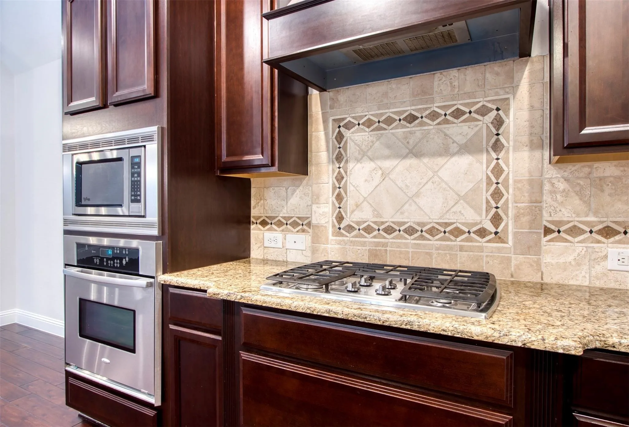 Single Family Residence For Rent in Collin County , 8609 Dewland Drive, Mc Kinney, Texas 75070, 2 Bedroom, 2 Bathroom, 2 Garage spaces, 1,800 Sqft, built in 2011, mls#21377979, Real Estate Agent in Mc Kinney, Homes For Rent in Collin county, Homes For Rent in Mc Kinney, Realtor in Mc Kinney Texas, Real Estate Brokerage Independent Realty Texas, Luminita Cordes Realtor