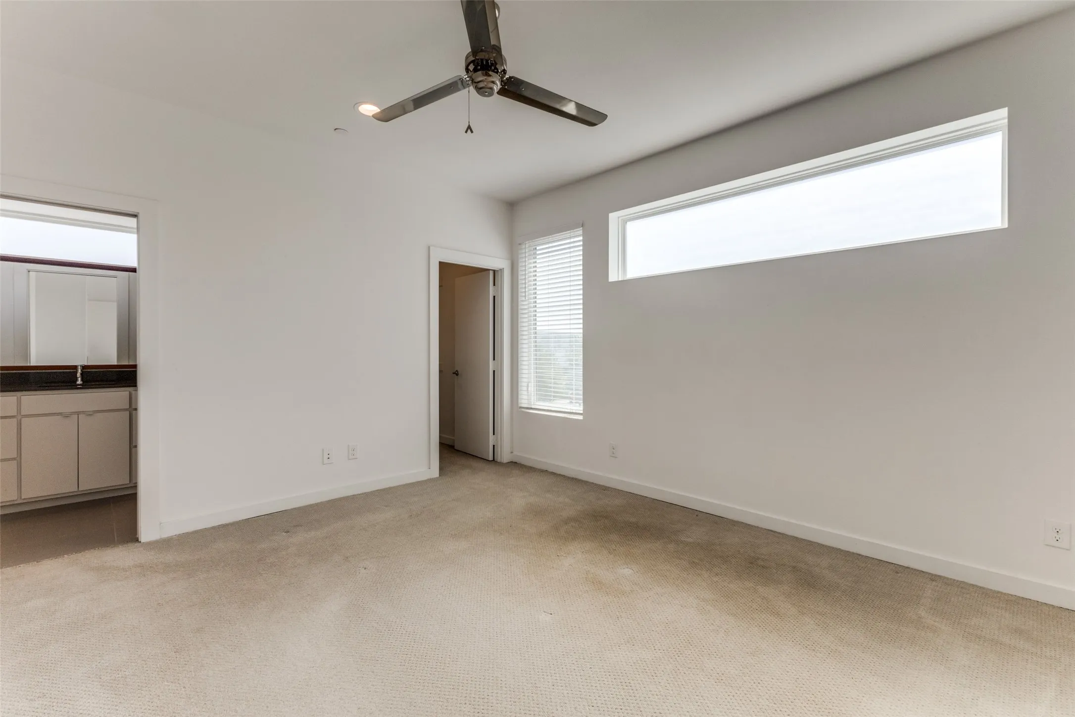 Townhouse For Rent in Dallas County , 1715 Bennett Avenue 101, Dallas, Texas 75206, 2 Bedroom, 3 Bathroom, 2 Garage spaces, 1,324 Sqft, built in 2018, mls#21378007, Real Estate Agent in Dallas, Homes For Rent in Dallas county, Homes For Rent in Dallas, Realtor in Dallas Texas, Real Estate Brokerage Independent Realty Texas, Luminita Cordes Realtor