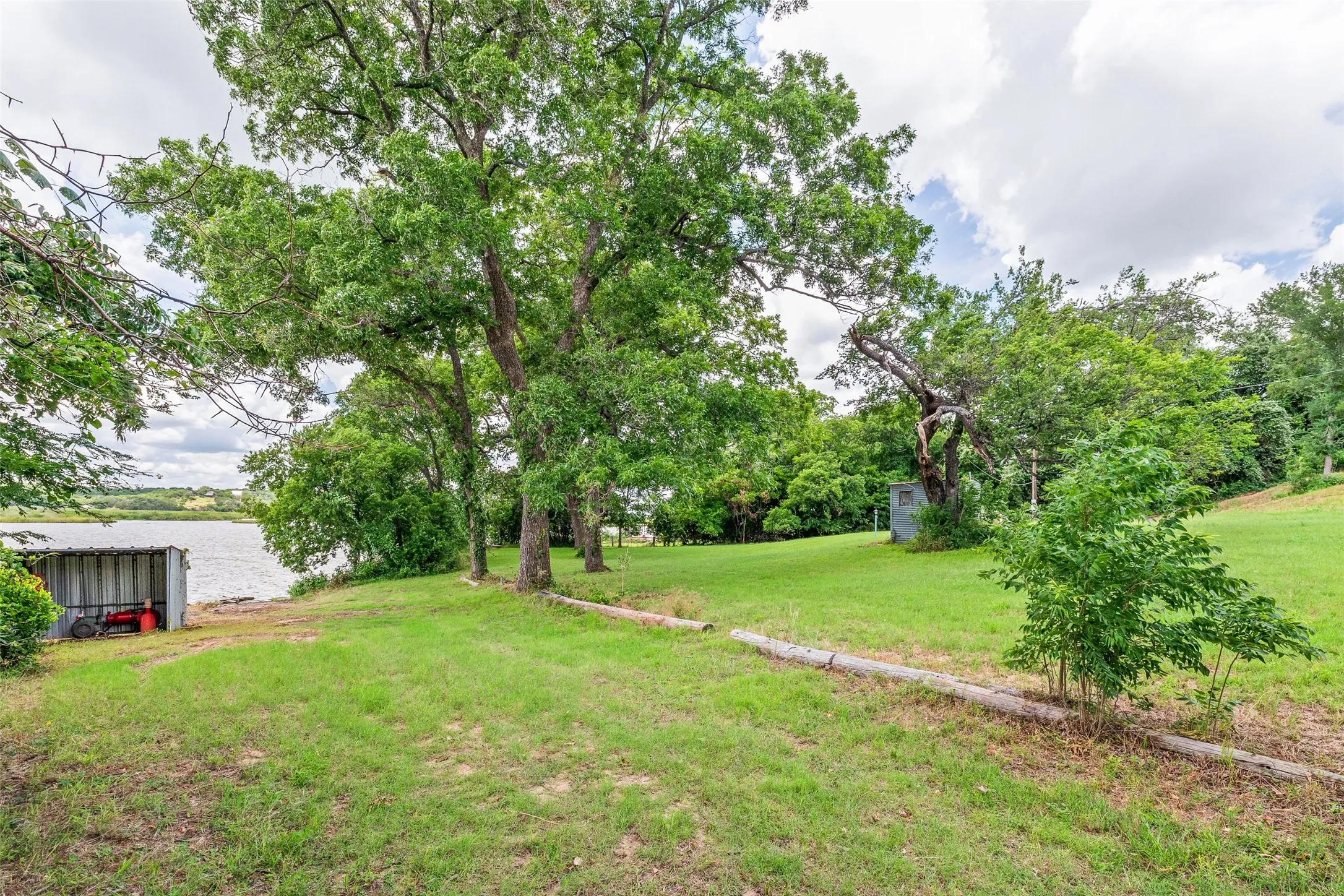 Improved Land For Sale in Hood County , 4720 Peveler Road, Granbury, Texas 76049, 0, 0, Garage spaces, 0 Sqft, built in 1955, mls#21376405, Real Estate Agent in Granbury, Homes For Sale in Hood county, Homes For Sale in Granbury, Realtor in Granbury Texas, Real Estate Brokerage Independent Realty Texas, Luminita Cordes Realtor