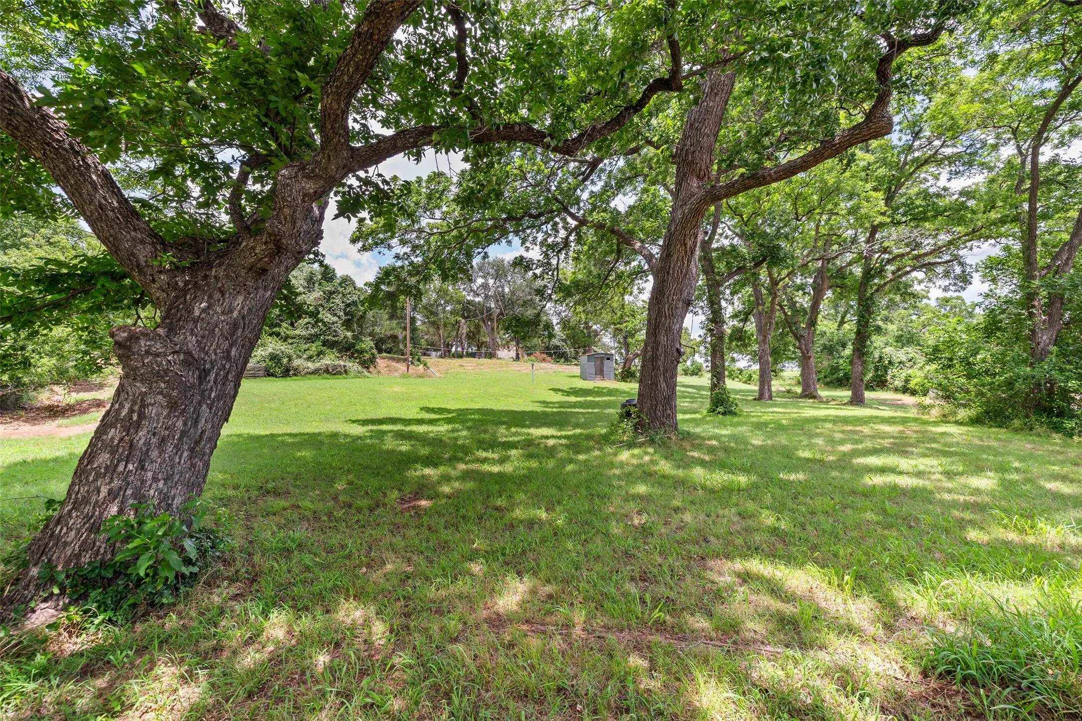 Improved Land For Sale in Hood County , 4720 Peveler Road, Granbury, Texas 76049, 0, 0, Garage spaces, 0 Sqft, built in 1955, mls#21376405, Real Estate Agent in Granbury, Homes For Sale in Hood county, Homes For Sale in Granbury, Realtor in Granbury Texas, Real Estate Brokerage Independent Realty Texas, Luminita Cordes Realtor