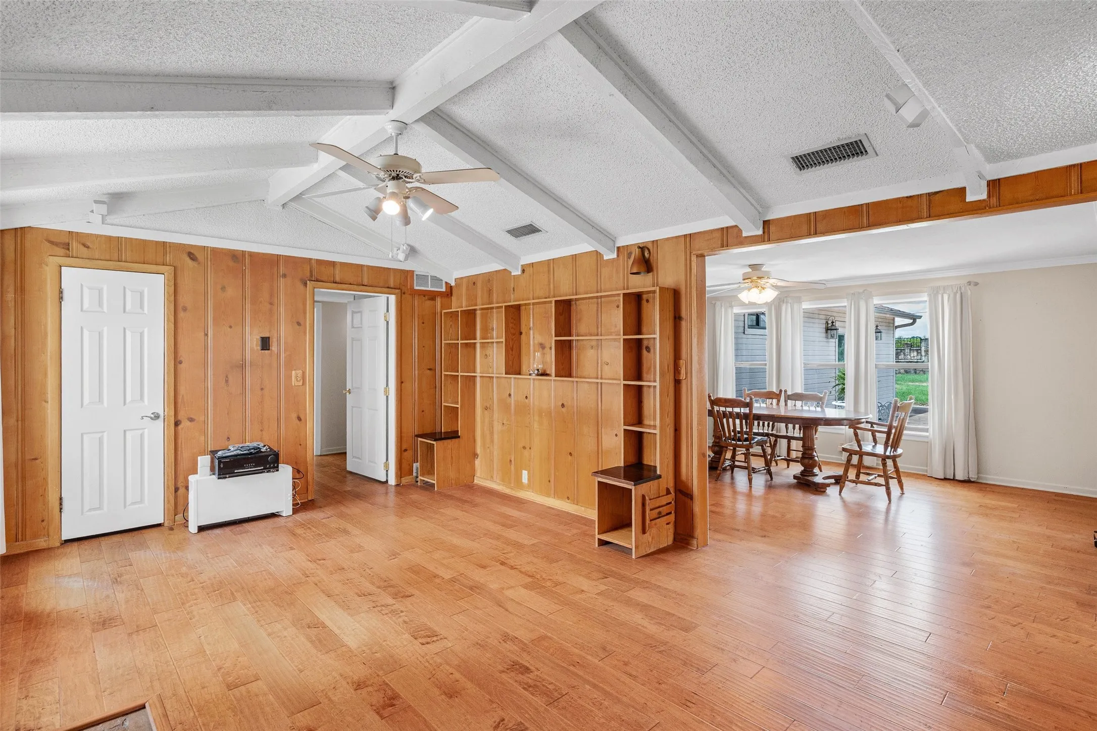 Improved Land For Sale in Hood County , 4720 Peveler Road, Granbury, Texas 76049, 0, 0, Garage spaces, 0 Sqft, built in 1955, mls#21376405, Real Estate Agent in Granbury, Homes For Sale in Hood county, Homes For Sale in Granbury, Realtor in Granbury Texas, Real Estate Brokerage Independent Realty Texas, Luminita Cordes Realtor