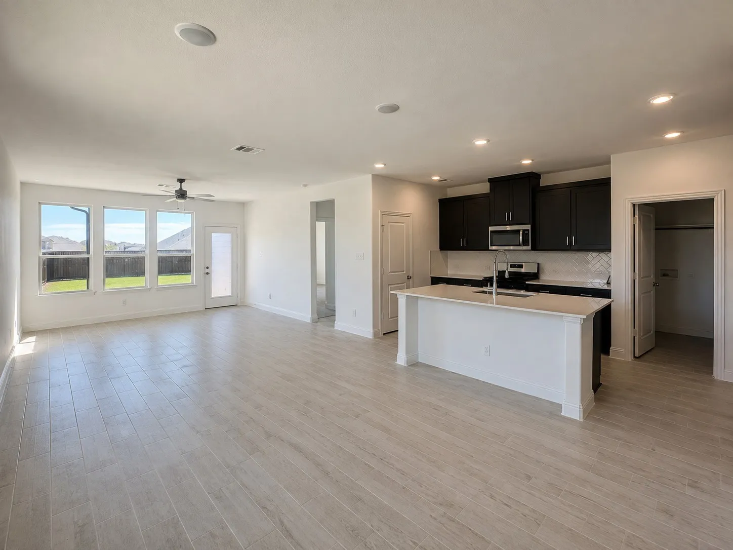 Single Family Residence For Rent in Collin County , 3213 Cordelia Drive, Princeton, Texas 75407, 4 Bedroom, 3 Bathroom, 2 Garage spaces, 2,252 Sqft, built in 2024, mls#21377930, Real Estate Agent in Princeton, Homes For Rent in Collin county, Homes For Rent in Princeton, Realtor in Princeton Texas, Real Estate Brokerage Independent Realty Texas, Luminita Cordes Realtor
