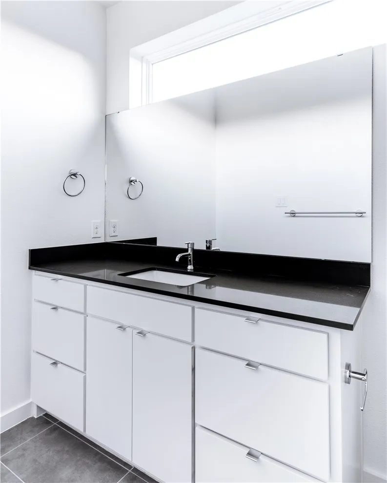 Condominium For Rent in Dallas County , 1715 Bennett Avenue 103, Dallas, Texas 75206, 2 Bedroom, 3 Bathroom, 2 Garage spaces, 1,639 Sqft, built in 2018, mls#21378017, Real Estate Agent in Dallas, Homes For Rent in Dallas county, Homes For Rent in Dallas, Realtor in Dallas Texas, Real Estate Brokerage Independent Realty Texas, Luminita Cordes Realtor