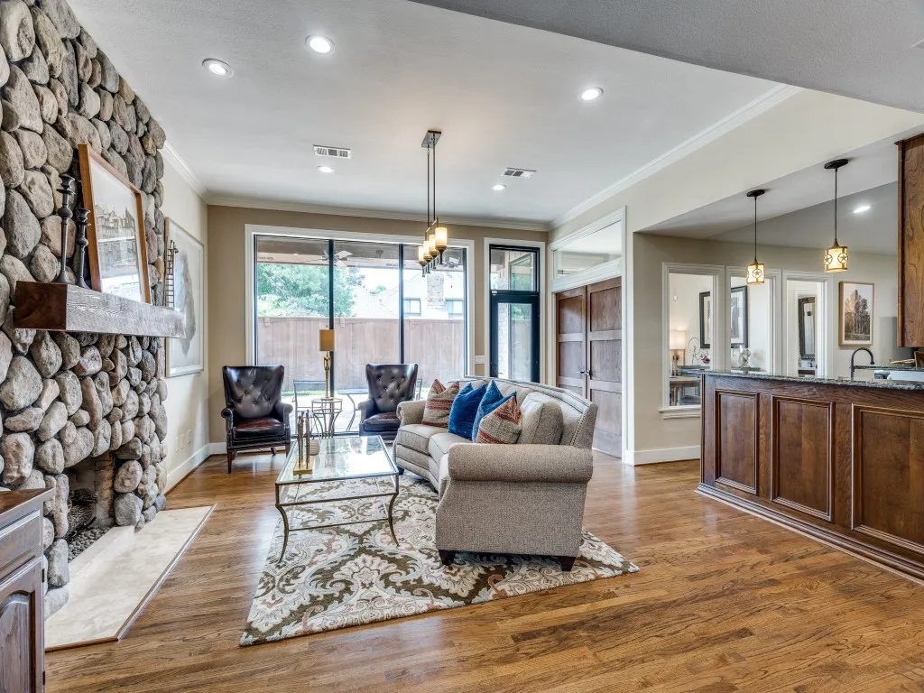 Single Family Residence For Rent in Collin County , 3353 Remington Drive, Plano, Texas 75023, 6 Bedroom, 4 Bathroom, 2 Garage spaces, 3,806 Sqft, built in 1980, mls#21378022, Real Estate Agent in Plano, Homes For Rent in Collin county, Homes For Rent in Plano, Realtor in Plano Texas, Real Estate Brokerage Independent Realty Texas, Luminita Cordes Realtor