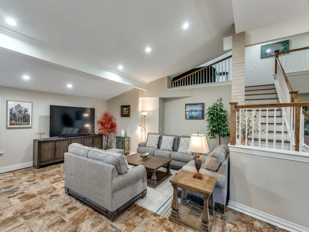 Single Family Residence For Rent in Collin County , 3353 Remington Drive, Plano, Texas 75023, 6 Bedroom, 4 Bathroom, 2 Garage spaces, 3,806 Sqft, built in 1980, mls#21378022, Real Estate Agent in Plano, Homes For Rent in Collin county, Homes For Rent in Plano, Realtor in Plano Texas, Real Estate Brokerage Independent Realty Texas, Luminita Cordes Realtor
