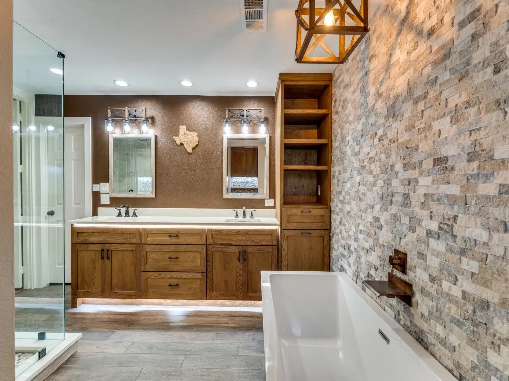 Single Family Residence For Rent in Collin County , 3353 Remington Drive, Plano, Texas 75023, 6 Bedroom, 4 Bathroom, 2 Garage spaces, 3,806 Sqft, built in 1980, mls#21378022, Real Estate Agent in Plano, Homes For Rent in Collin county, Homes For Rent in Plano, Realtor in Plano Texas, Real Estate Brokerage Independent Realty Texas, Luminita Cordes Realtor