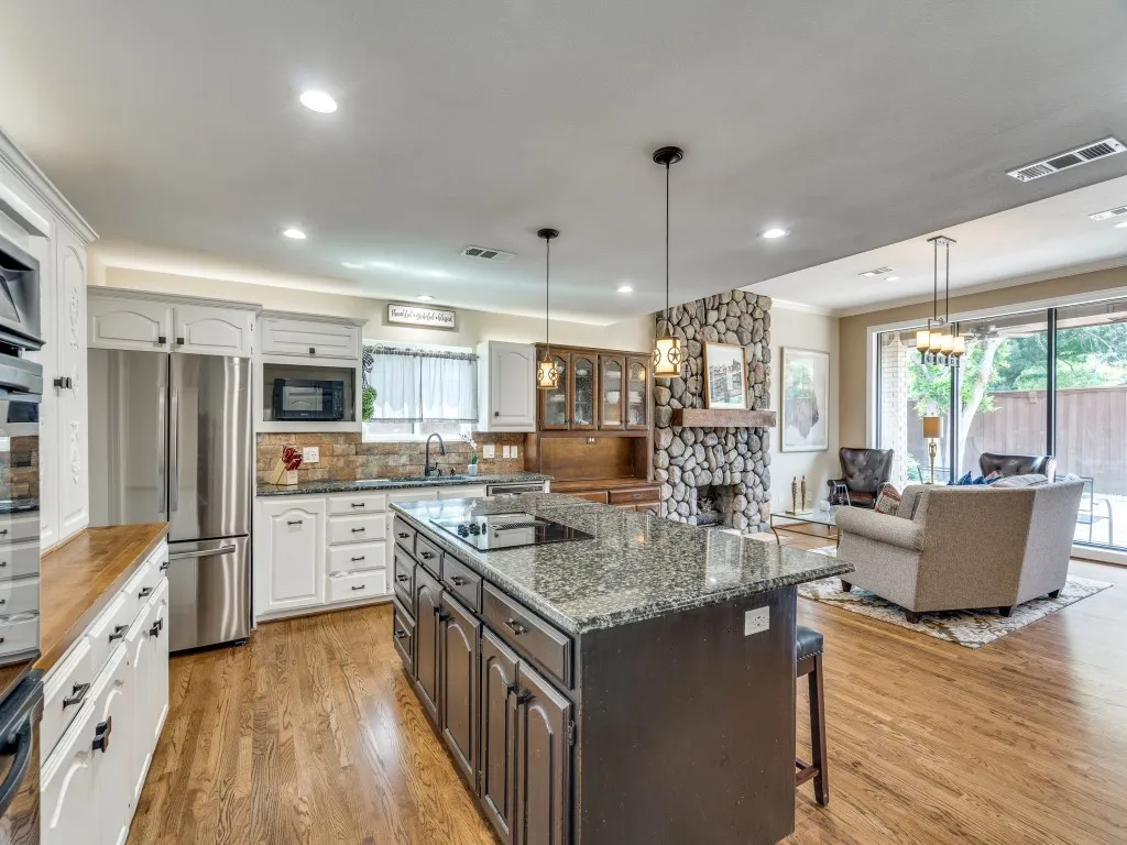 Single Family Residence For Rent in Collin County , 3353 Remington Drive, Plano, Texas 75023, 6 Bedroom, 4 Bathroom, 2 Garage spaces, 3,806 Sqft, built in 1980, mls#21378022, Real Estate Agent in Plano, Homes For Rent in Collin county, Homes For Rent in Plano, Realtor in Plano Texas, Real Estate Brokerage Independent Realty Texas, Luminita Cordes Realtor