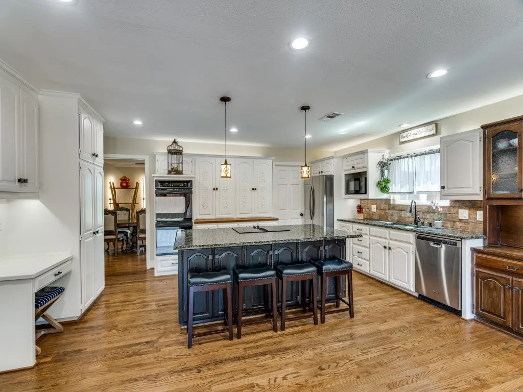 Single Family Residence For Rent in Collin County , 3353 Remington Drive, Plano, Texas 75023, 6 Bedroom, 4 Bathroom, 2 Garage spaces, 3,806 Sqft, built in 1980, mls#21378022, Real Estate Agent in Plano, Homes For Rent in Collin county, Homes For Rent in Plano, Realtor in Plano Texas, Real Estate Brokerage Independent Realty Texas, Luminita Cordes Realtor