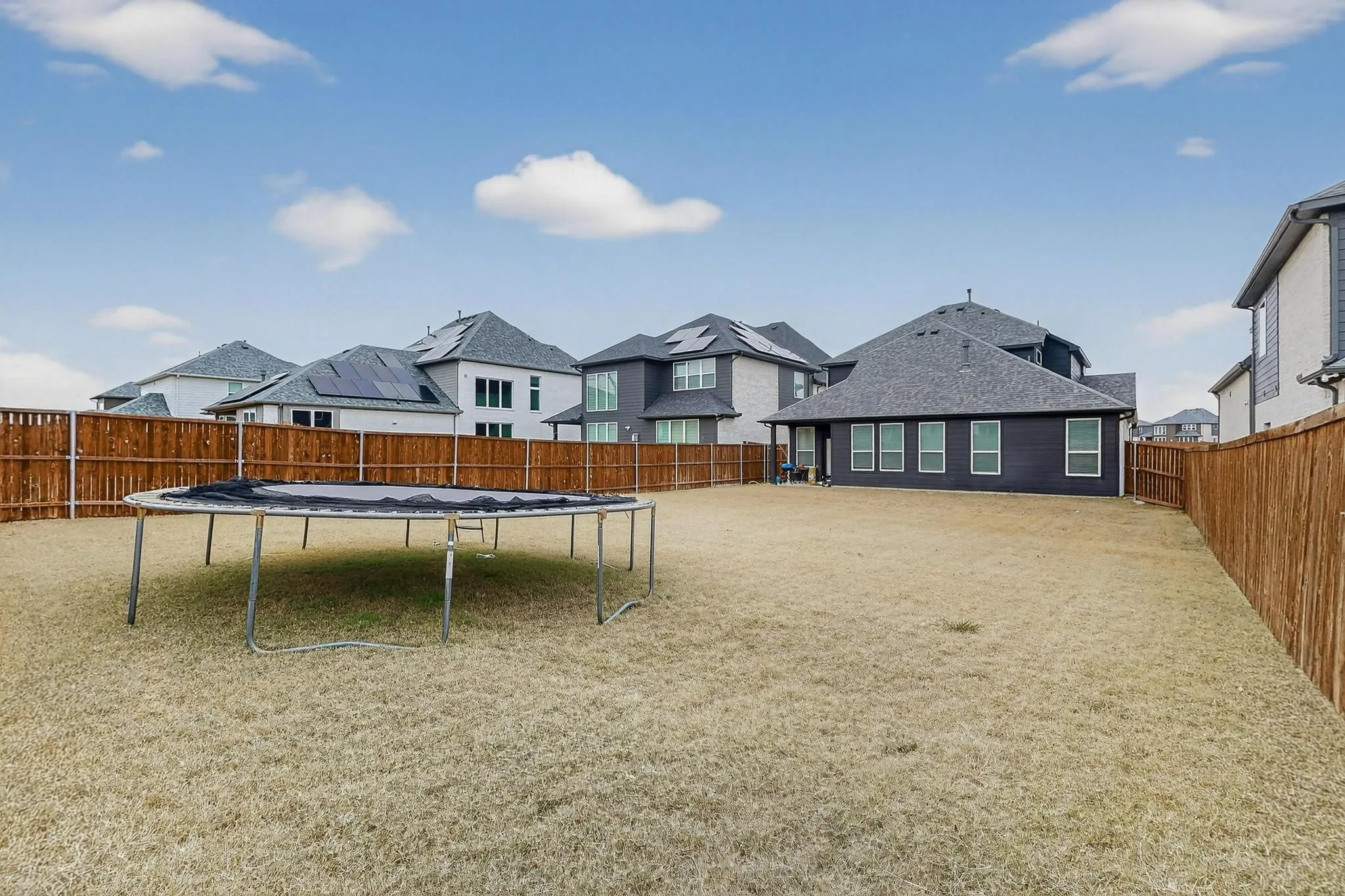 Single Family Residence For Sale in Collin County , 504 Conestoga Pass, Weston, Texas 75009, 5 Bedroom, 4 Bathroom, 2 Garage spaces, 2,473 Sqft, built in 2022, mls#21370255, Real Estate Agent in Weston, Homes For Sale in Collin county, Homes For Sale in Weston, Realtor in Weston Texas, Real Estate Brokerage Independent Realty Texas, Luminita Cordes Realtor