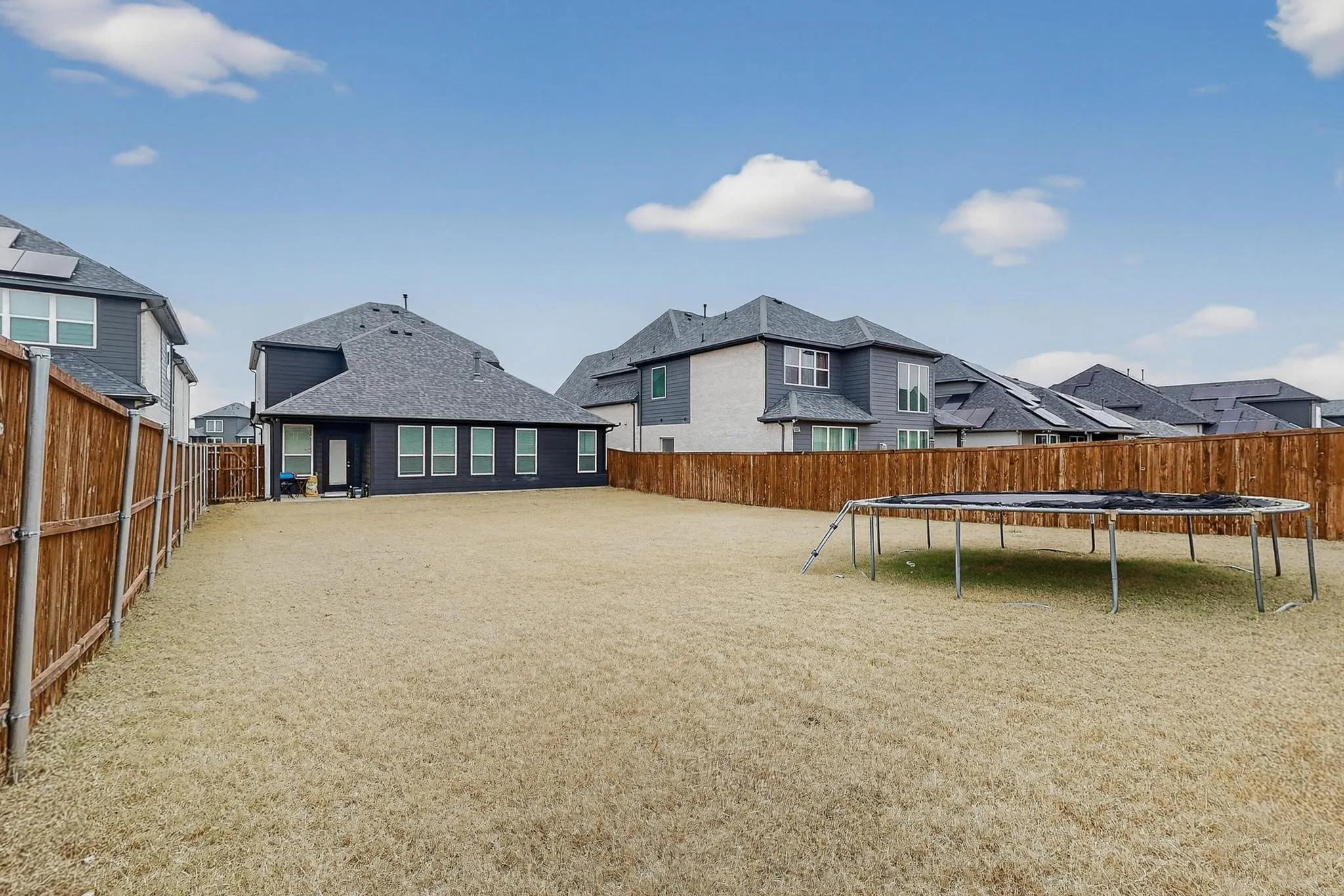 Single Family Residence For Sale in Collin County , 504 Conestoga Pass, Weston, Texas 75009, 5 Bedroom, 4 Bathroom, 2 Garage spaces, 2,473 Sqft, built in 2022, mls#21370255, Real Estate Agent in Weston, Homes For Sale in Collin county, Homes For Sale in Weston, Realtor in Weston Texas, Real Estate Brokerage Independent Realty Texas, Luminita Cordes Realtor