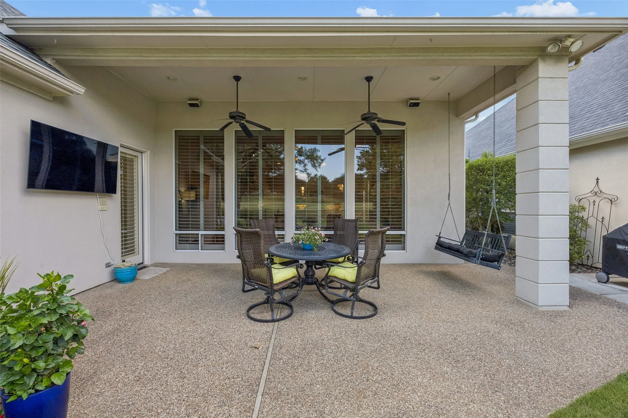 Single Family Residence For Sale in Denton County , 5644 Southern Hills Drive, Frisco, Texas 75034, 3 Bedroom, 3 Bathroom, 3 Garage spaces, 2,848 Sqft, built in 1994, mls#21377986, Real Estate Agent in Frisco, Homes For Sale in Denton county, Homes For Sale in Frisco, Realtor in Frisco Texas, Real Estate Brokerage Independent Realty Texas, Luminita Cordes Realtor