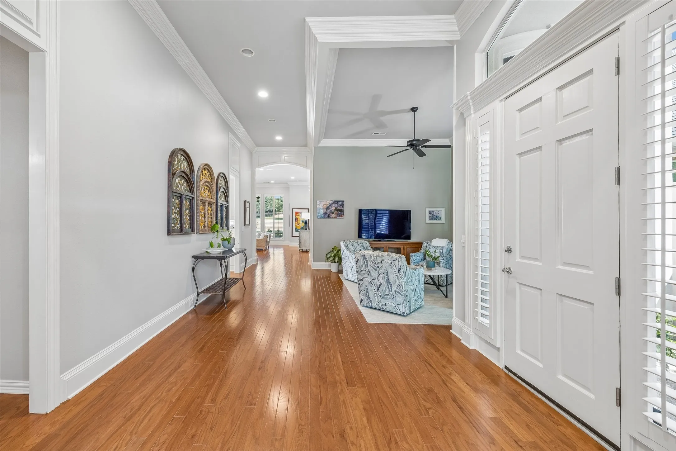 Single Family Residence For Sale in Denton County , 5644 Southern Hills Drive, Frisco, Texas 75034, 3 Bedroom, 3 Bathroom, 3 Garage spaces, 2,848 Sqft, built in 1994, mls#21377986, Real Estate Agent in Frisco, Homes For Sale in Denton county, Homes For Sale in Frisco, Realtor in Frisco Texas, Real Estate Brokerage Independent Realty Texas, Luminita Cordes Realtor