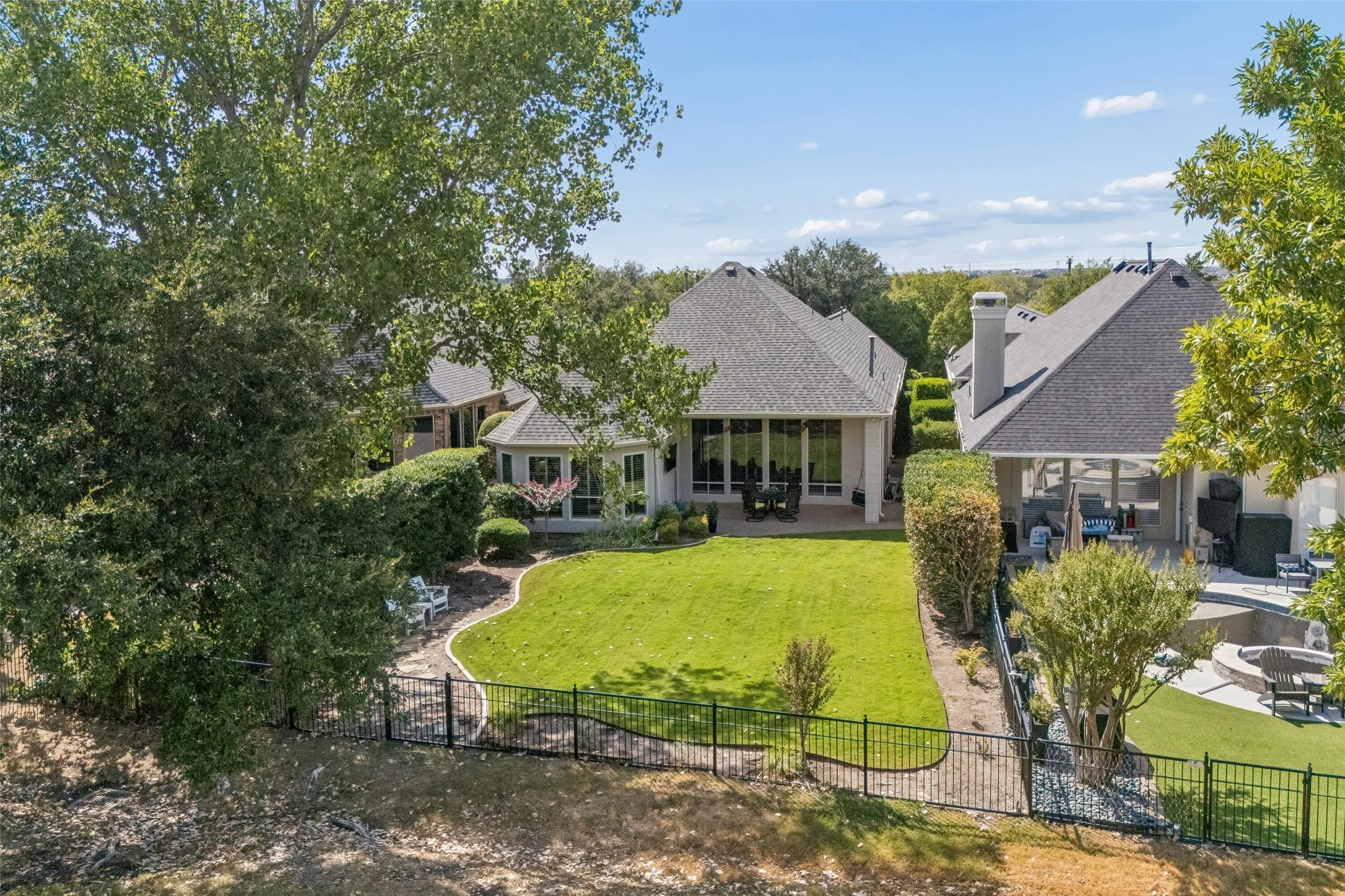 Single Family Residence For Sale in Denton County , 5644 Southern Hills Drive, Frisco, Texas 75034, 3 Bedroom, 3 Bathroom, 3 Garage spaces, 2,848 Sqft, built in 1994, mls#21377986, Real Estate Agent in Frisco, Homes For Sale in Denton county, Homes For Sale in Frisco, Realtor in Frisco Texas, Real Estate Brokerage Independent Realty Texas, Luminita Cordes Realtor