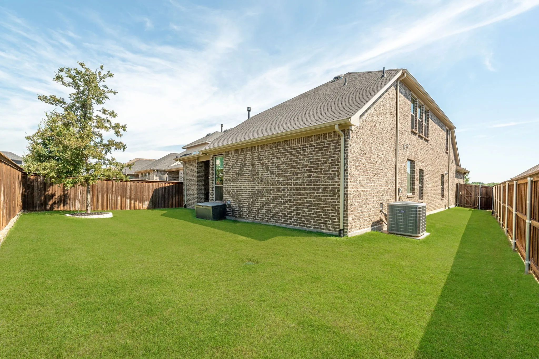 Single Family Residence For Sale in Collin County , 8909 Wild Meadow Road, Mc Kinney, Texas 75071, 4 Bedroom, 4 Bathroom, 3 Garage spaces, 2,734 Sqft, built in 2021, mls#21377911, Real Estate Agent in Mc Kinney, Homes For Sale in Collin county, Homes For Sale in Mc Kinney, Realtor in Mc Kinney Texas, Real Estate Brokerage Independent Realty Texas, Luminita Cordes Realtor